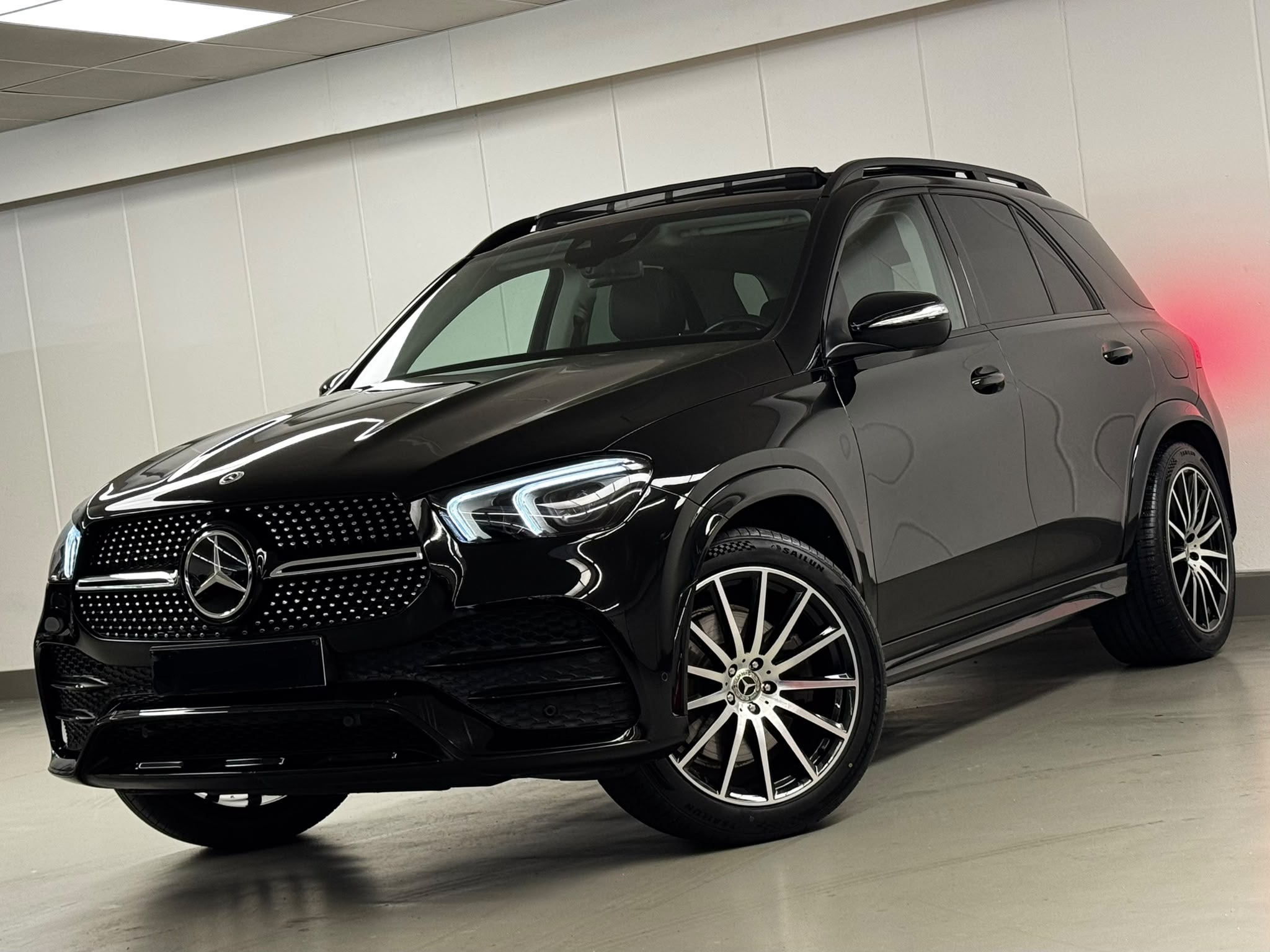 Mercedes-Benz GLE 350de AMG Line - Hybrid - Automatic - 194 hp - 46.295 km