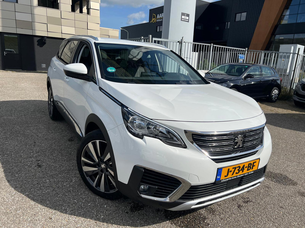 Peugeot 5008 1.2i Premium - Petrol - Automatic - 131 hp - 147.151 km
