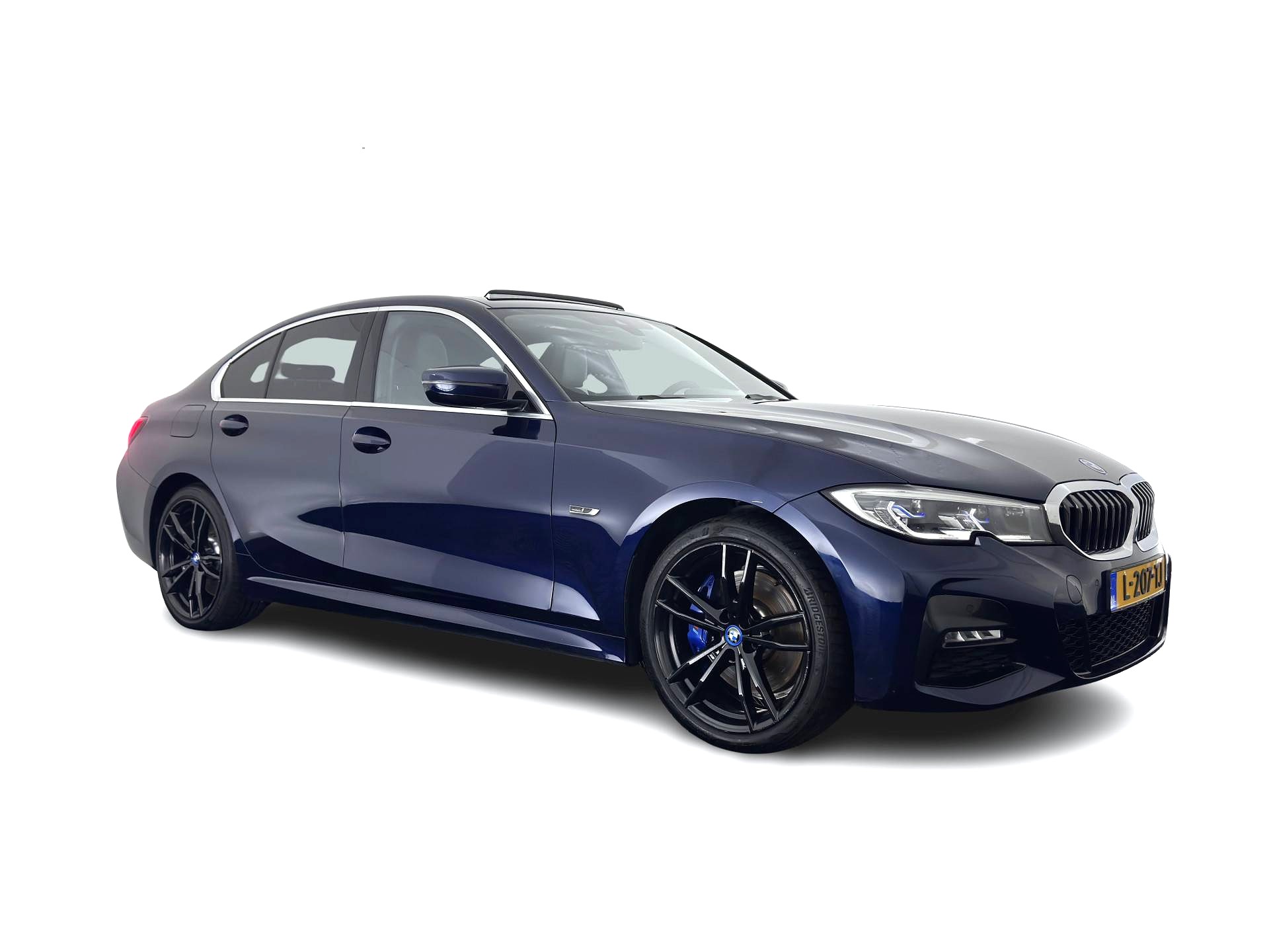 BMW 3 Series 320e Business - Hybrid - Automatic - 163 hp - 182.685 km