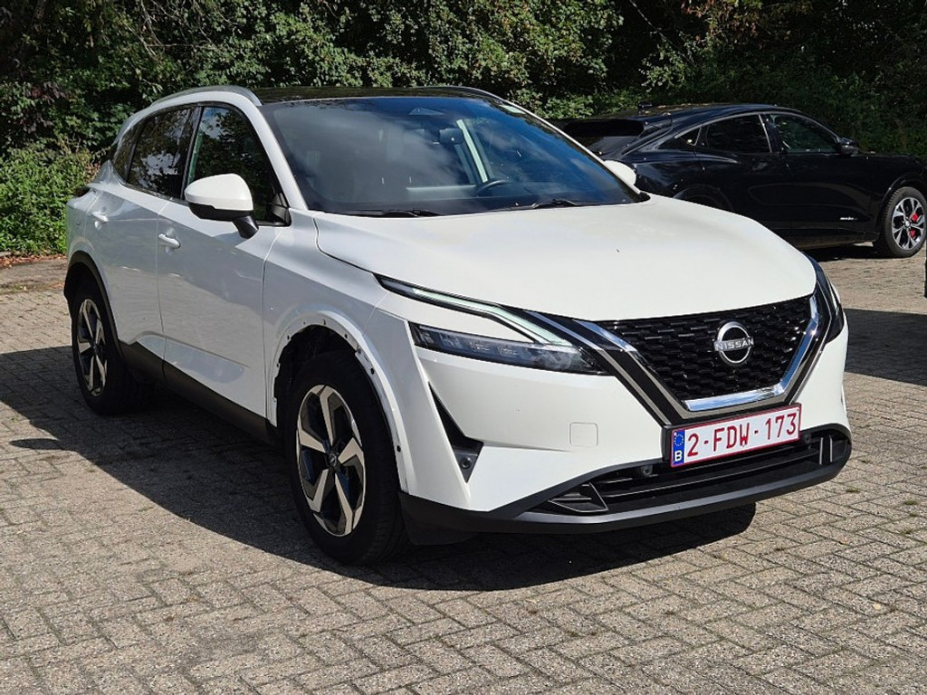 Nissan Qashqai 1.3 Premium - Petrol - Automatic - 158 hp - 74.712 km