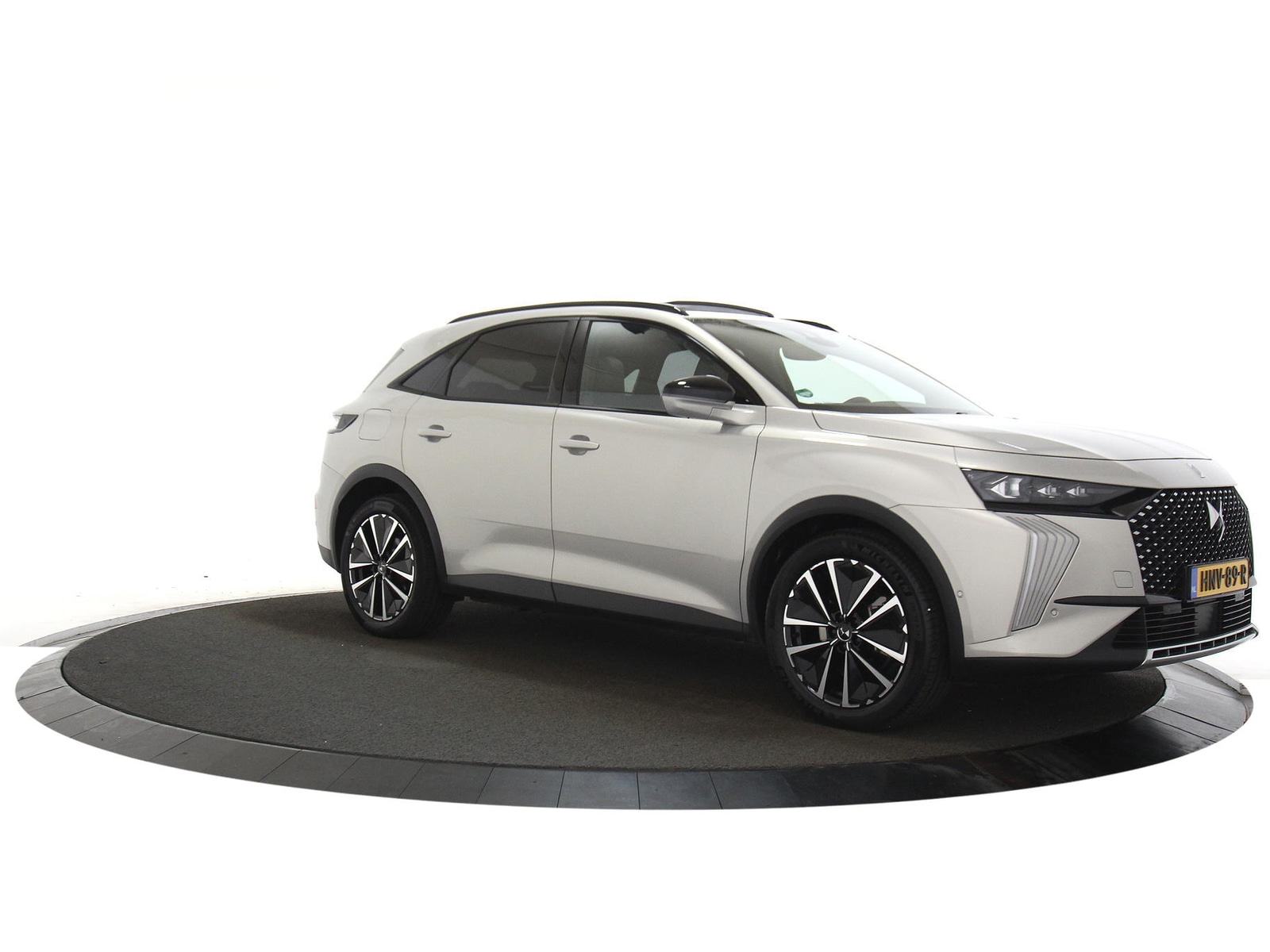 DS DS7 Crossback 1.6 Etoile - Hybrid - Automatic - 200 hp - 37.101 km