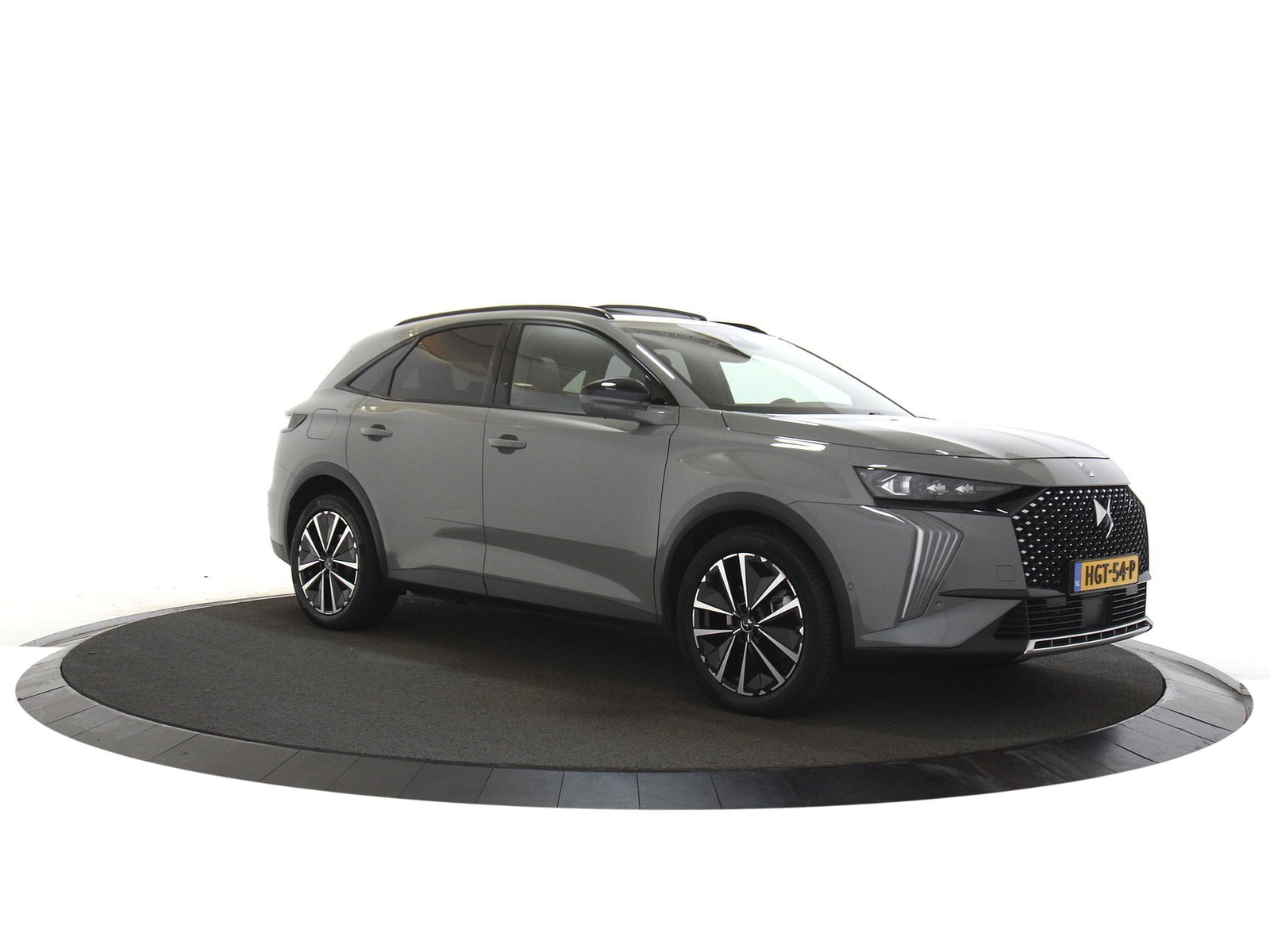 DS DS7 Crossback Performance Line - Hybrid - Automatic - 200 hp - 38.012 km
