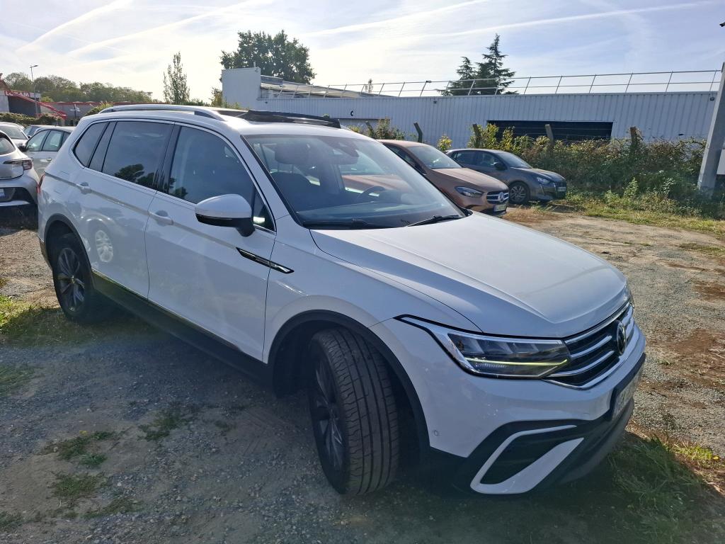 Volkswagen Tiguan Allspace 2.0 TDI Life Business - Diesel - Automatic - 150 hp - 157.721 km