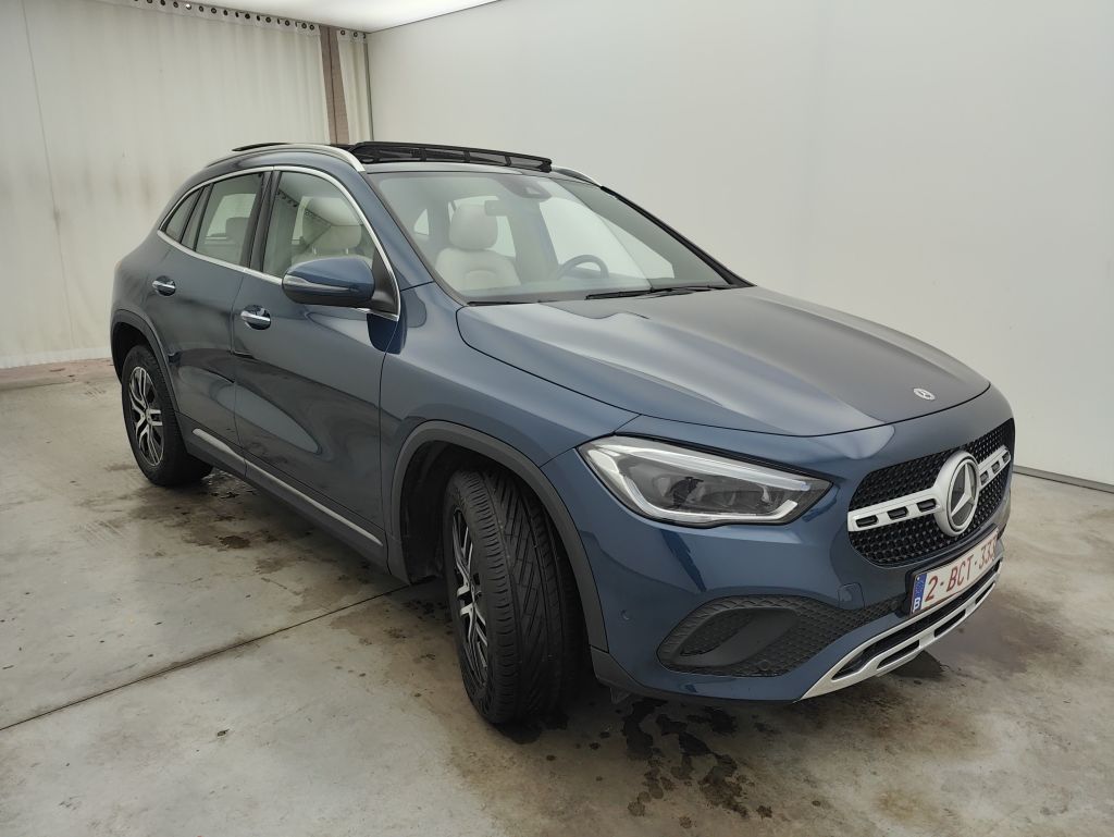 Mercedes-Benz GLA 200d Luxury - Diesel - Automatic - 150 hp - 49.492 km