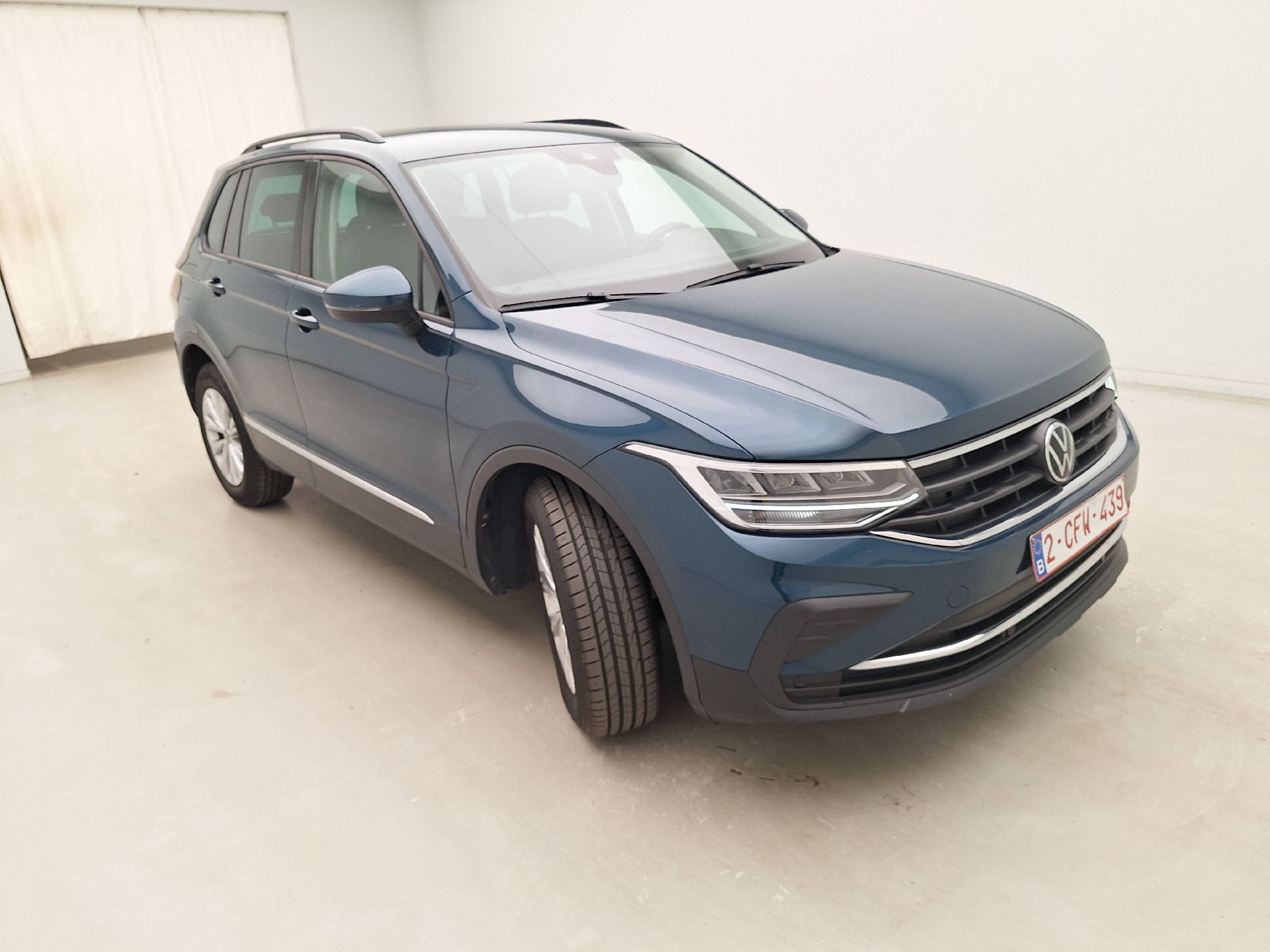Volkswagen Tiguan 1.4 Life - Hybrid - Automatic - 150 hp - 36.191 km