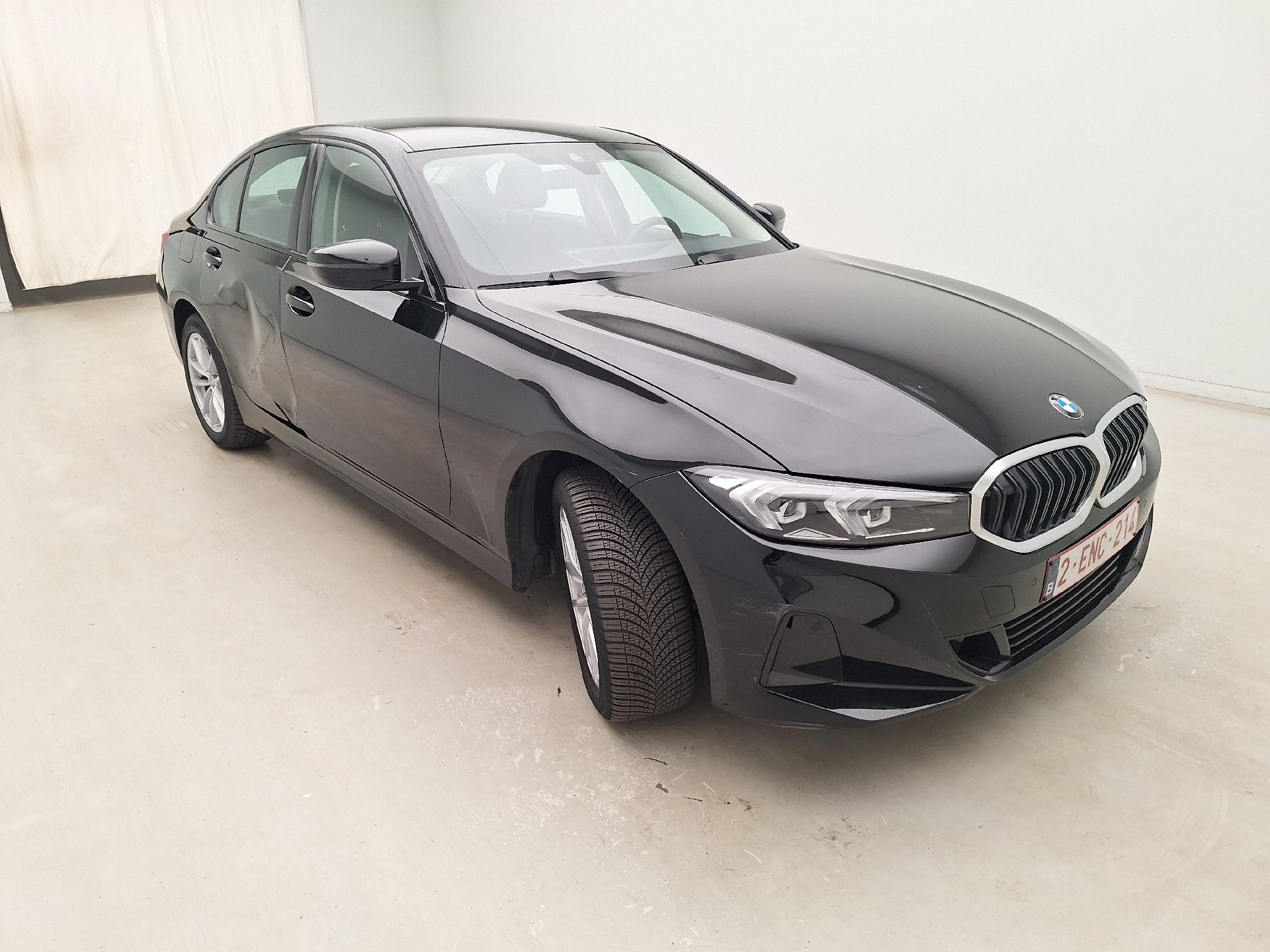 BMW 3 Series 318i - Petrol - Automatic - 156 hp - 44.477 km