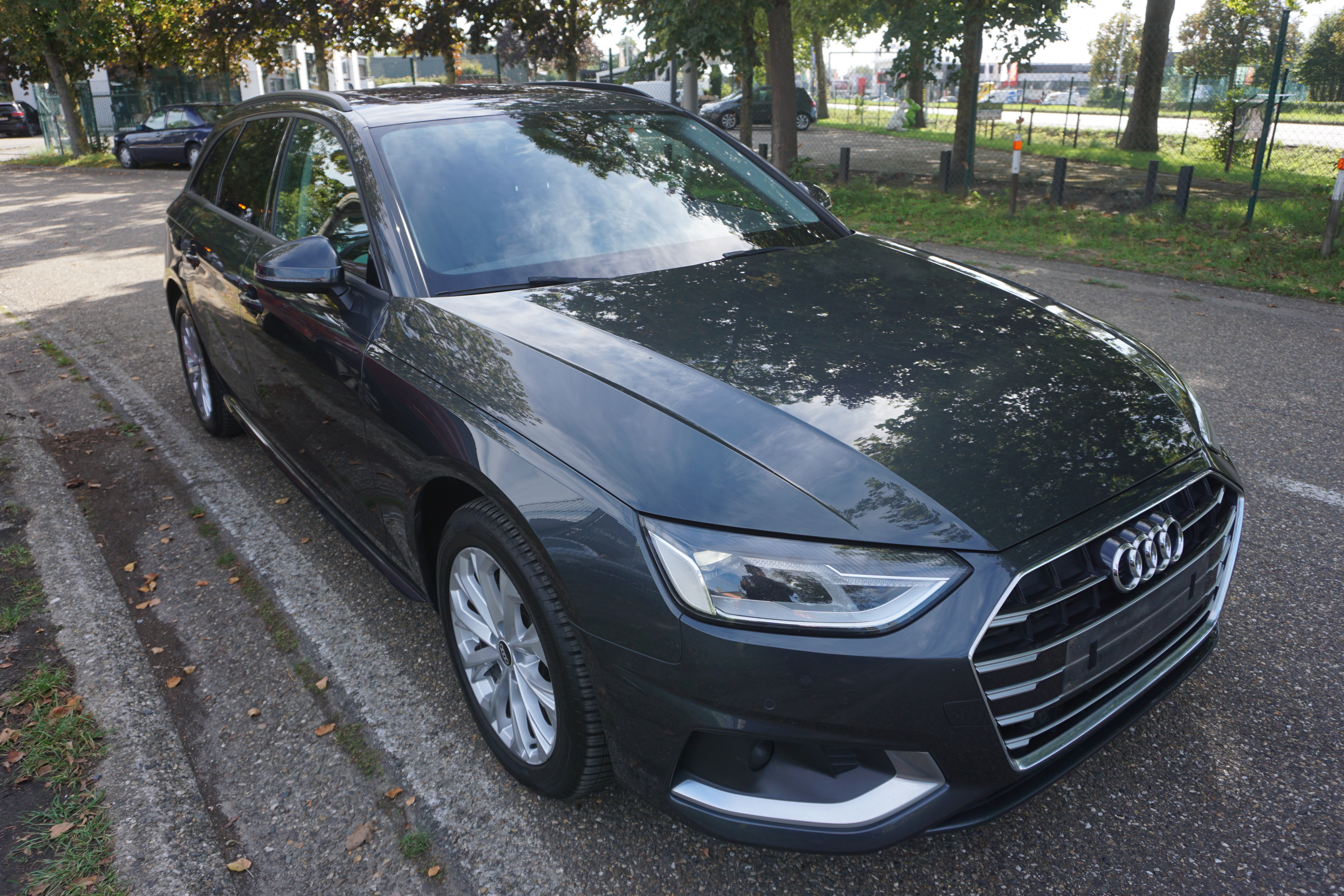 Audi A4 Avant 35 TFSI Advanced - Petrol - Automatic - 150 hp - 119.645 km