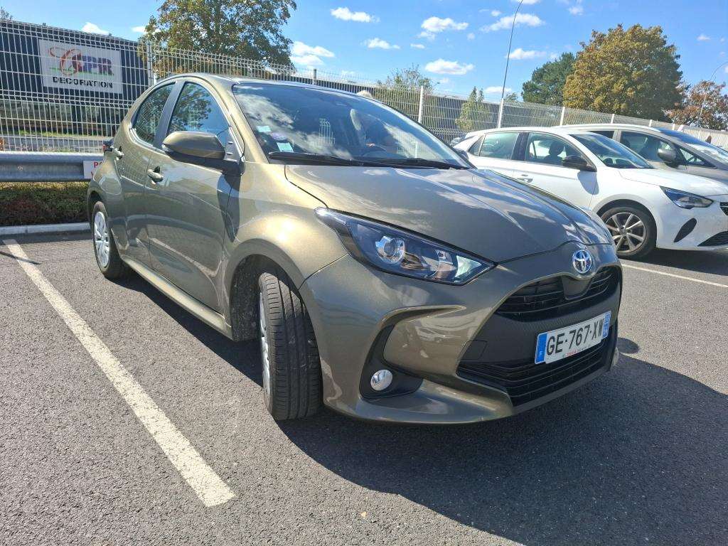 Toyota Yaris 1.5 Dynamic Business - Hybrid - Automatic - 116 hp - 166.324 km