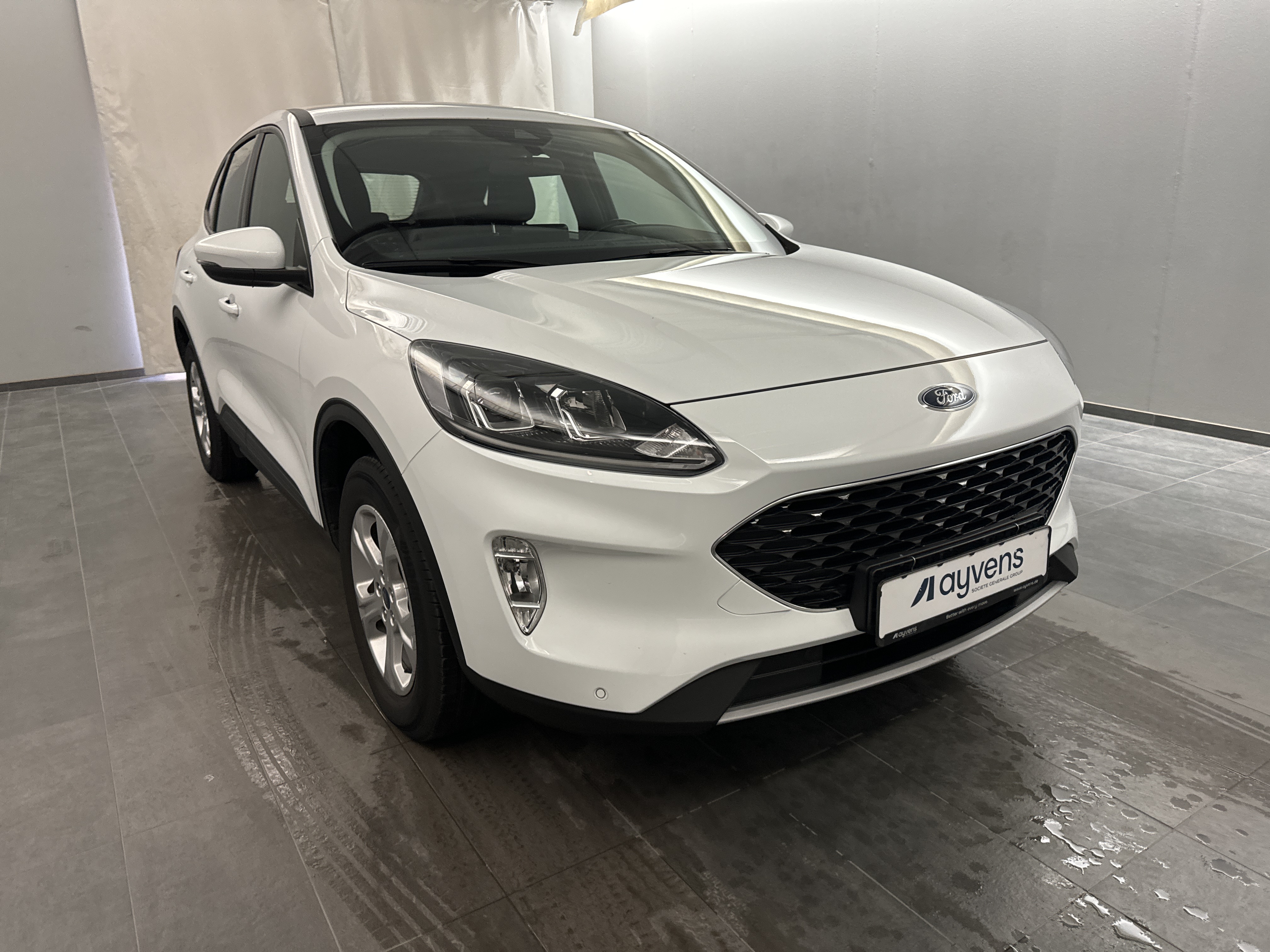 Ford Kuga 2.5 - Hybrid - Automatic - 152 hp - 72.465 km