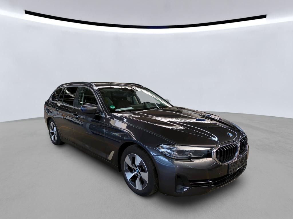 BMW 5 Series Touring 520d - Diesel - Automatic - 190 hp - 105.765 km