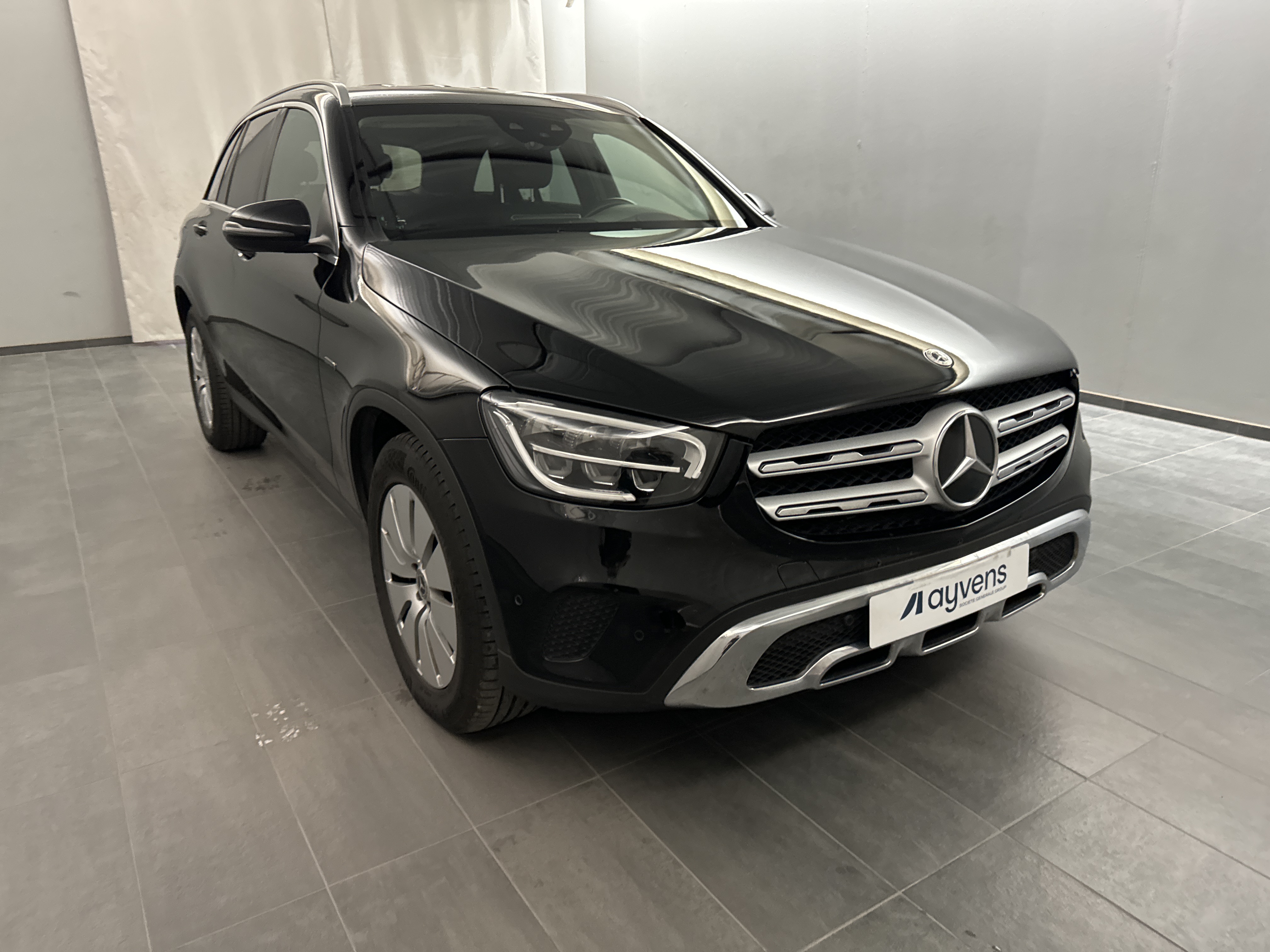 Mercedes-Benz GLC 300de - Hybrid - Automatic - 194 hp - 123.099 km