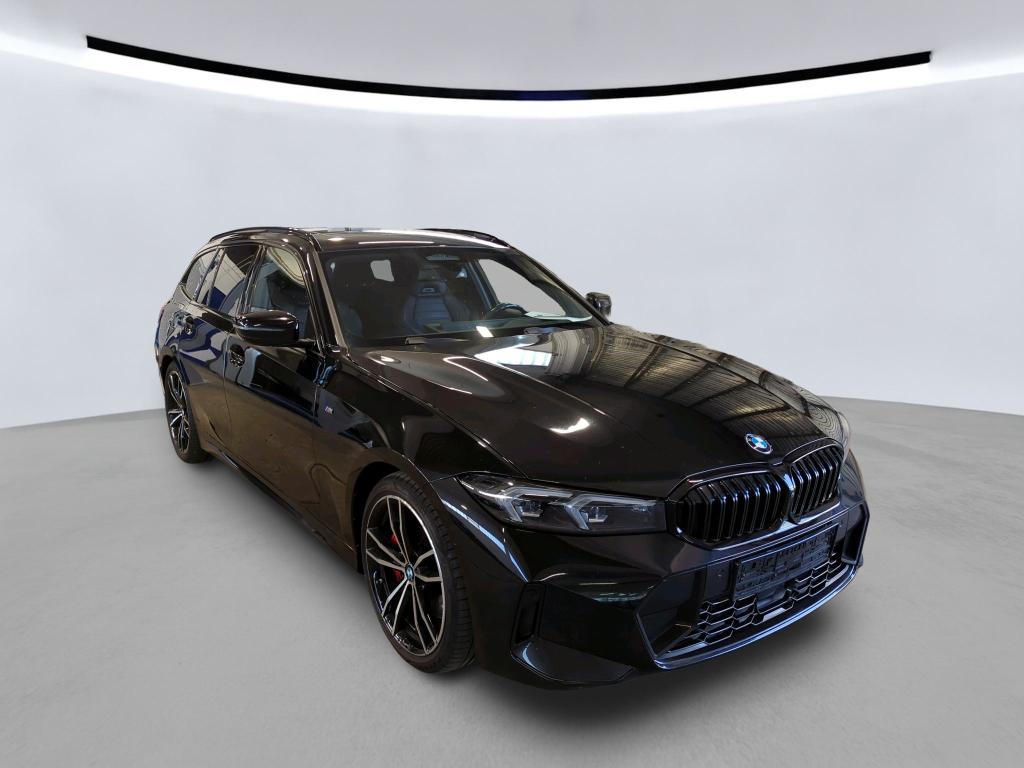 BMW 3 Series Touring 330i - Petrol - Automatic - 245 hp - 98.815 km