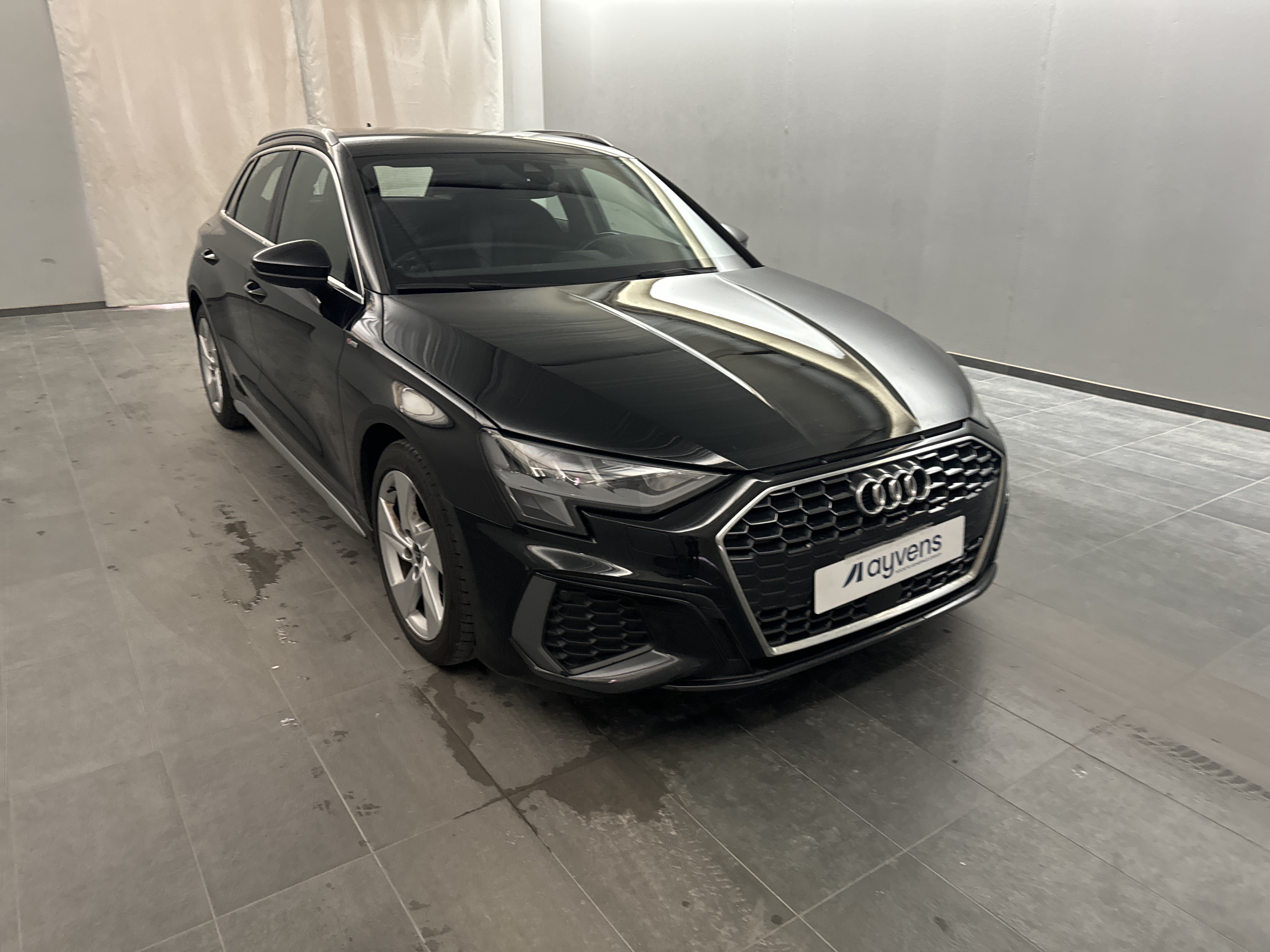 Audi A3 Sportback 35 TDI - Diesel - Manual - 150 hp - 97.458 km