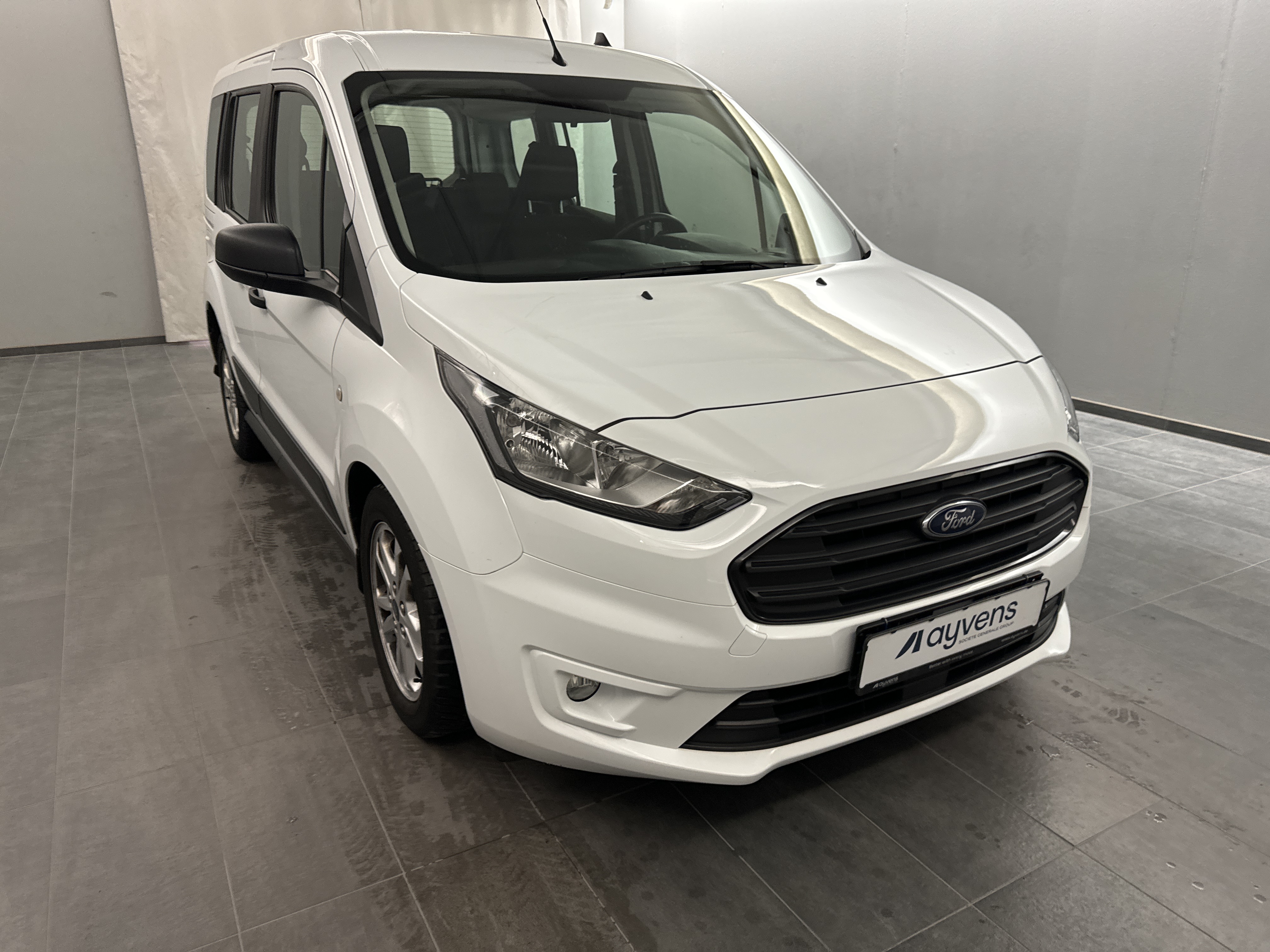 Ford Transit Connect 1.5 - Diesel - Automatic - 101 hp - 48.512 km
