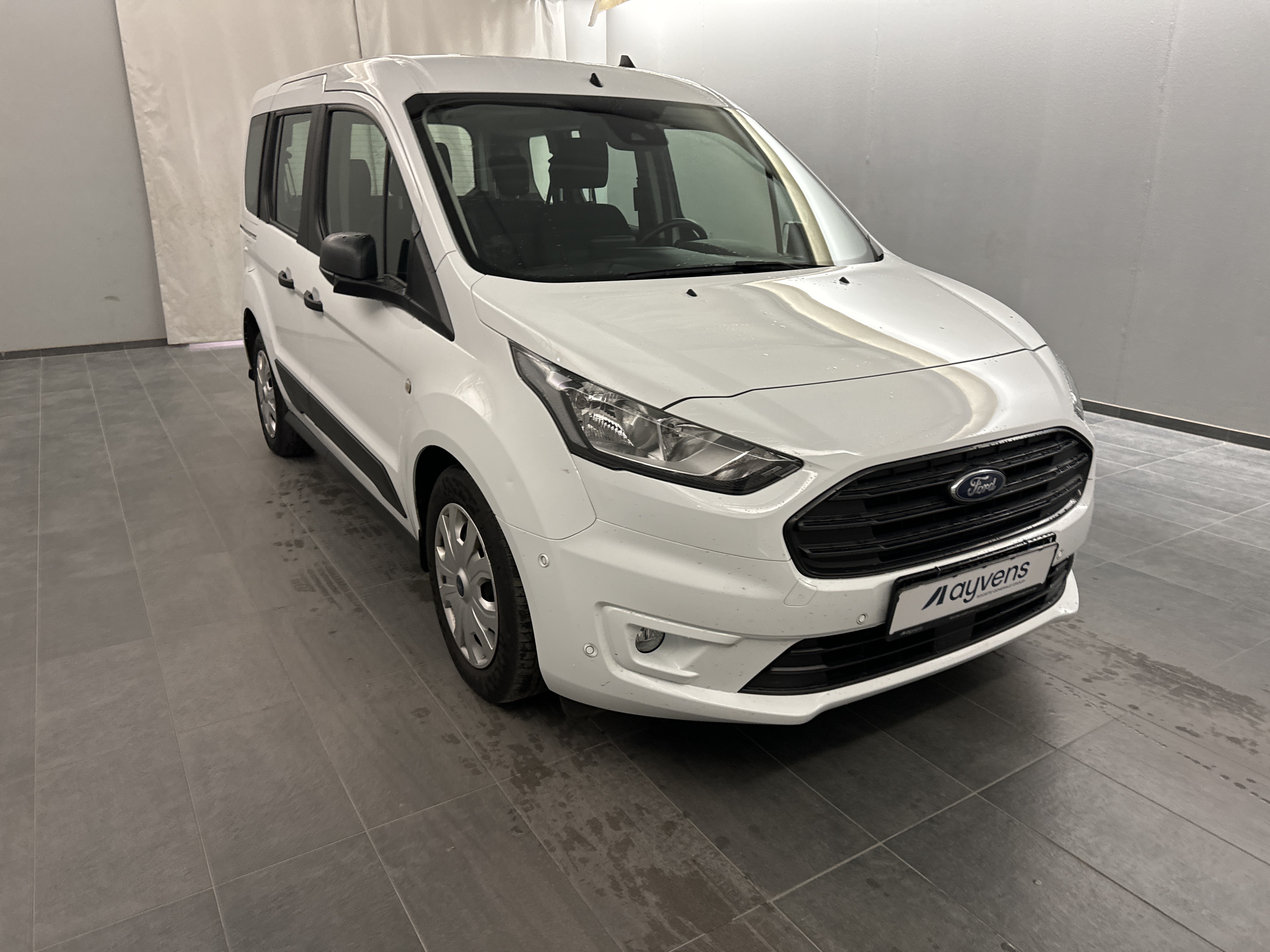 Ford Transit Connect 1.5 - Diesel - Manual - 120 hp - 51.331 km
