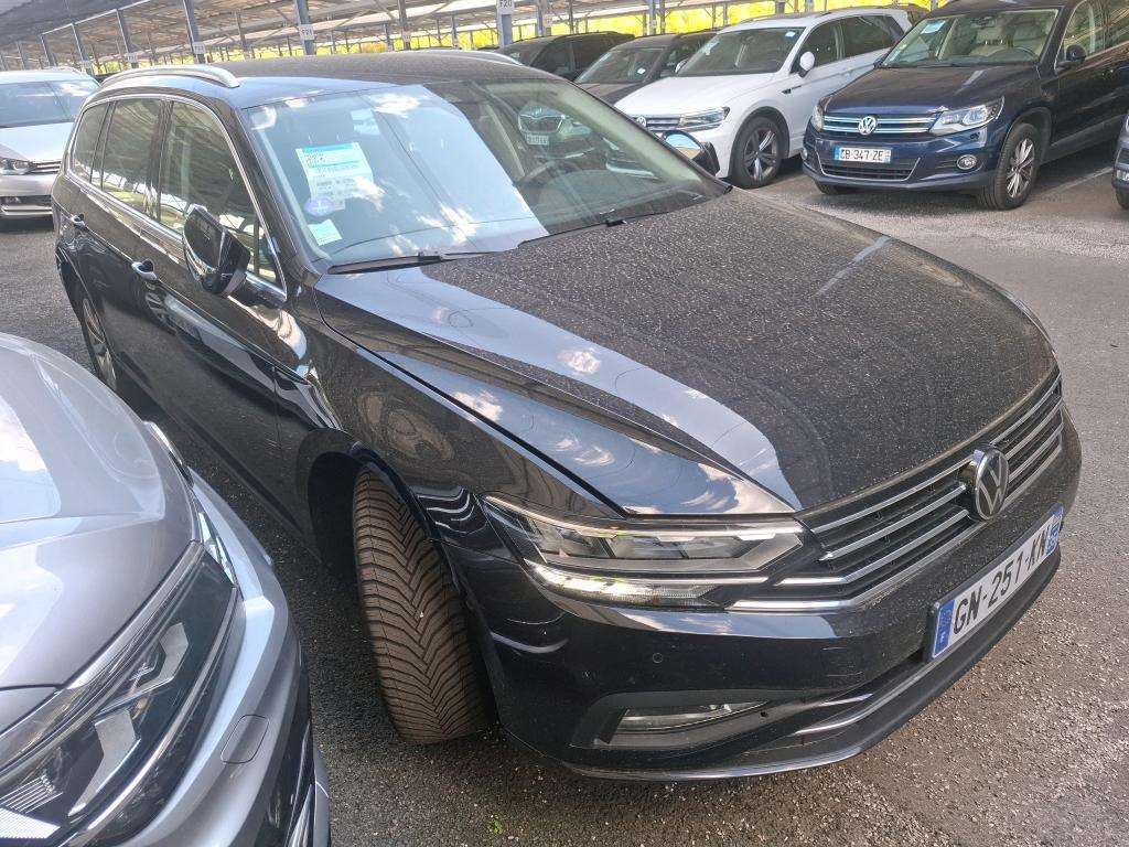 Volkswagen Passat Variant 1.5 TSI Business - Petrol - Automatic - 150 hp - 142.232 km