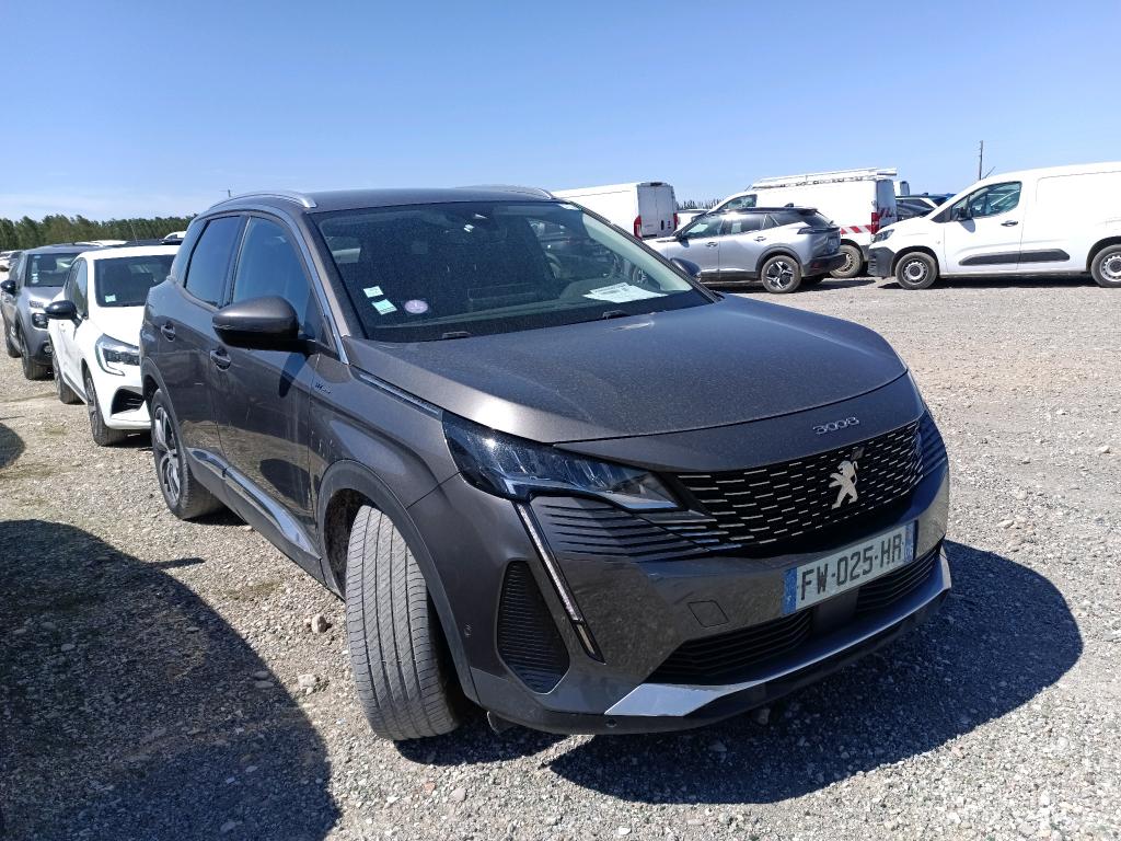 Peugeot 3008 1.6 Allure Pack - Hybrid - Automatic - 225 hp - 84.096 km