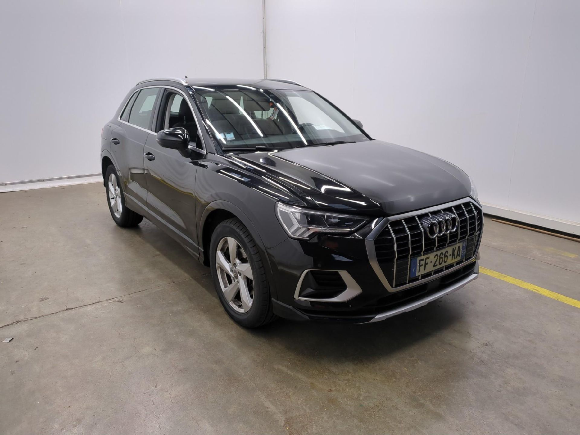 Audi Q3 35 TFSI Design Luxe - Petrol - Automatic - 150 hp - 109.552 km