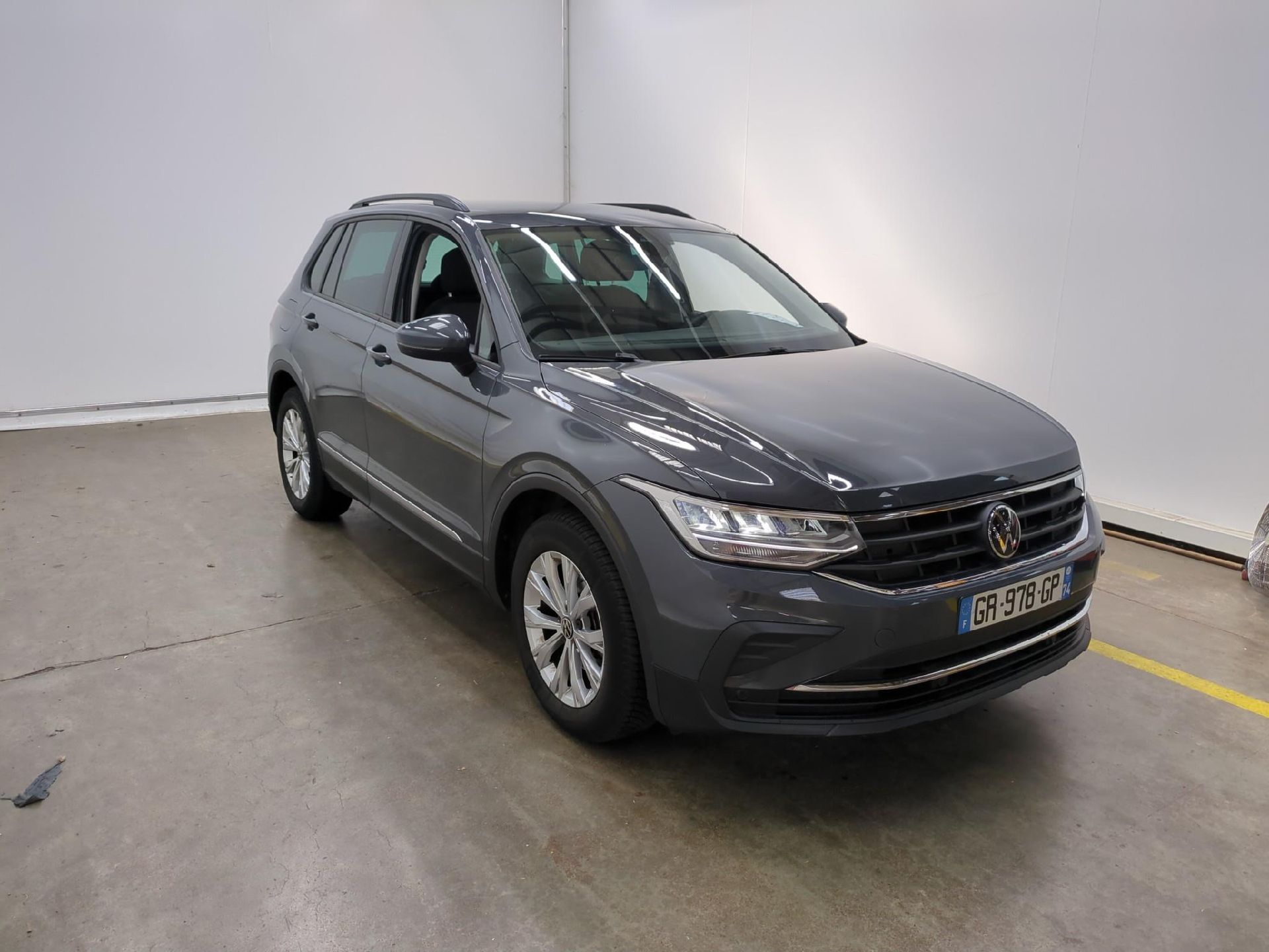 Volkswagen Tiguan 1.5 TSI Life Plus - Petrol - Automatic - 150 hp - 39.662 km