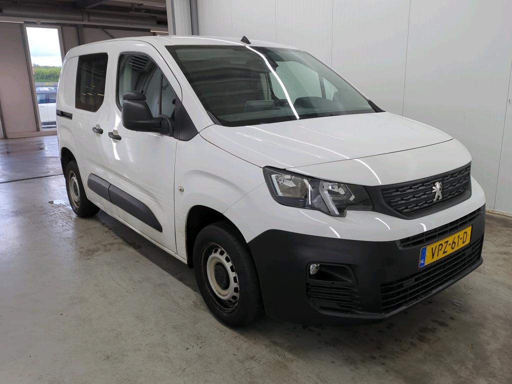 Peugeot Partner 1.2 Premium - Petrol - Manual - 110 hp - 59.345 km