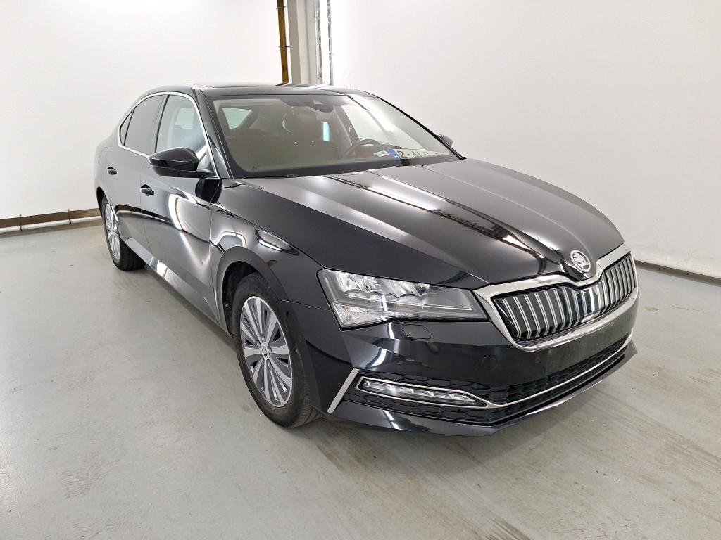 Skoda Superb 1.4 TSI Clever - Hybrid - Automatic - 156 hp - 95.635 km