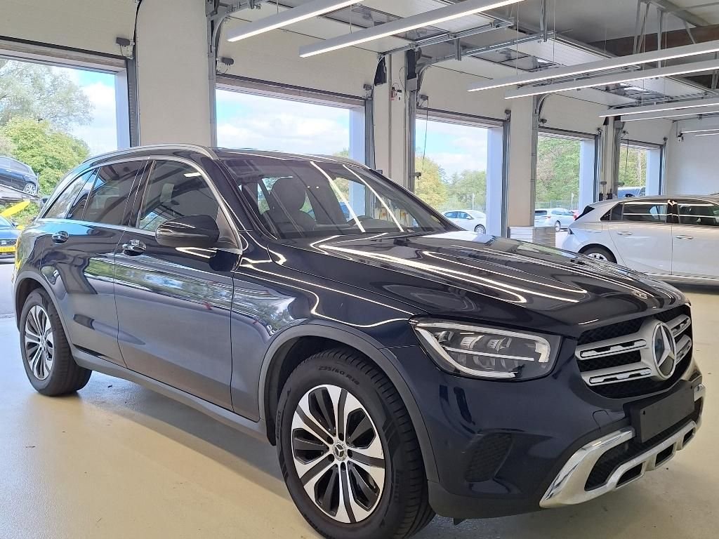 Mercedes-Benz GLC 200d - Diesel - Automatic - 163 hp - 139.681 km