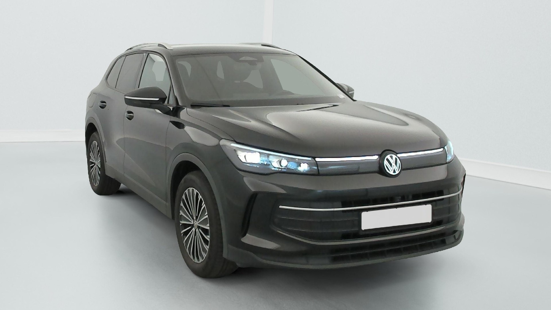 Volkswagen Tiguan 2.0 TDI - Diesel - Automatic - 150 hp - 26.968 km