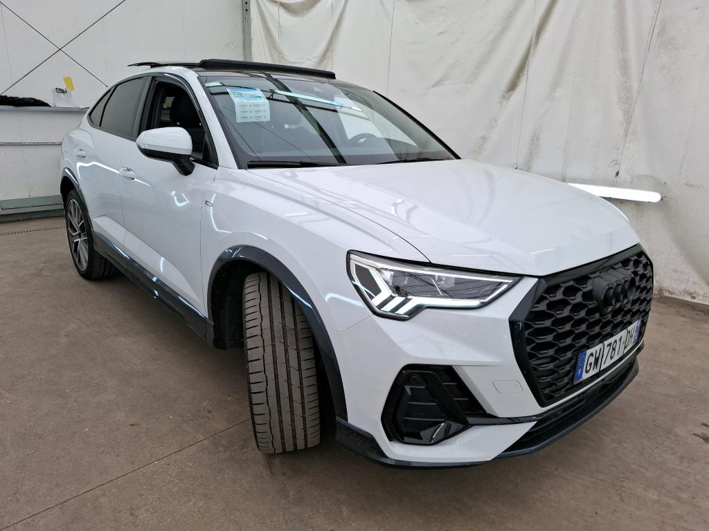 Audi Q3 Sportback 45 TFSIe S Line - Hybrid - Automatic - 150 hp - 79.527 km