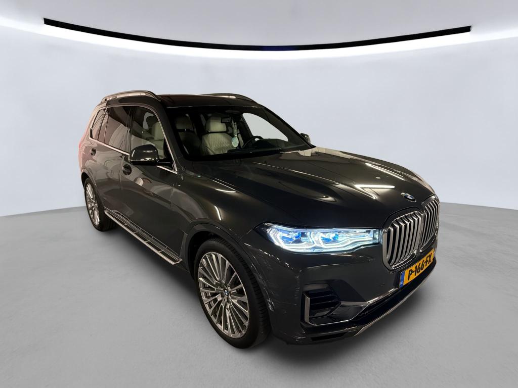 BMW X7 40i - xDrive - Petrol - Automatic - 333 hp - 90.360 km