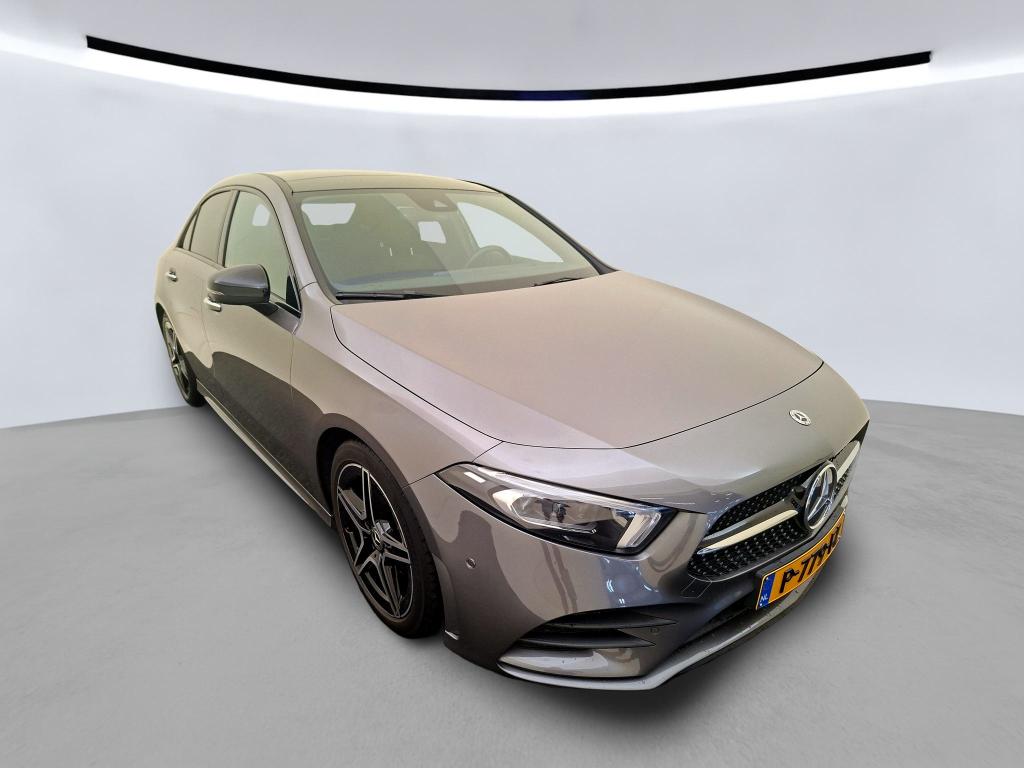 Mercedes-Benz A 200 Business Solution AMG - Petrol - Automatic - 163 hp - 122.302 km