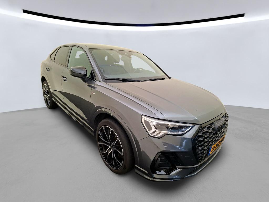 Audi Q3 Sportback 45 TFSIe S Edition - Hybrid - Automatic - 150 hp - 134.789 km