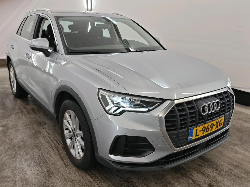 Audi Q3 45 TFSIe Business - Hybrid - Automatic - 150 hp - 103.467 km