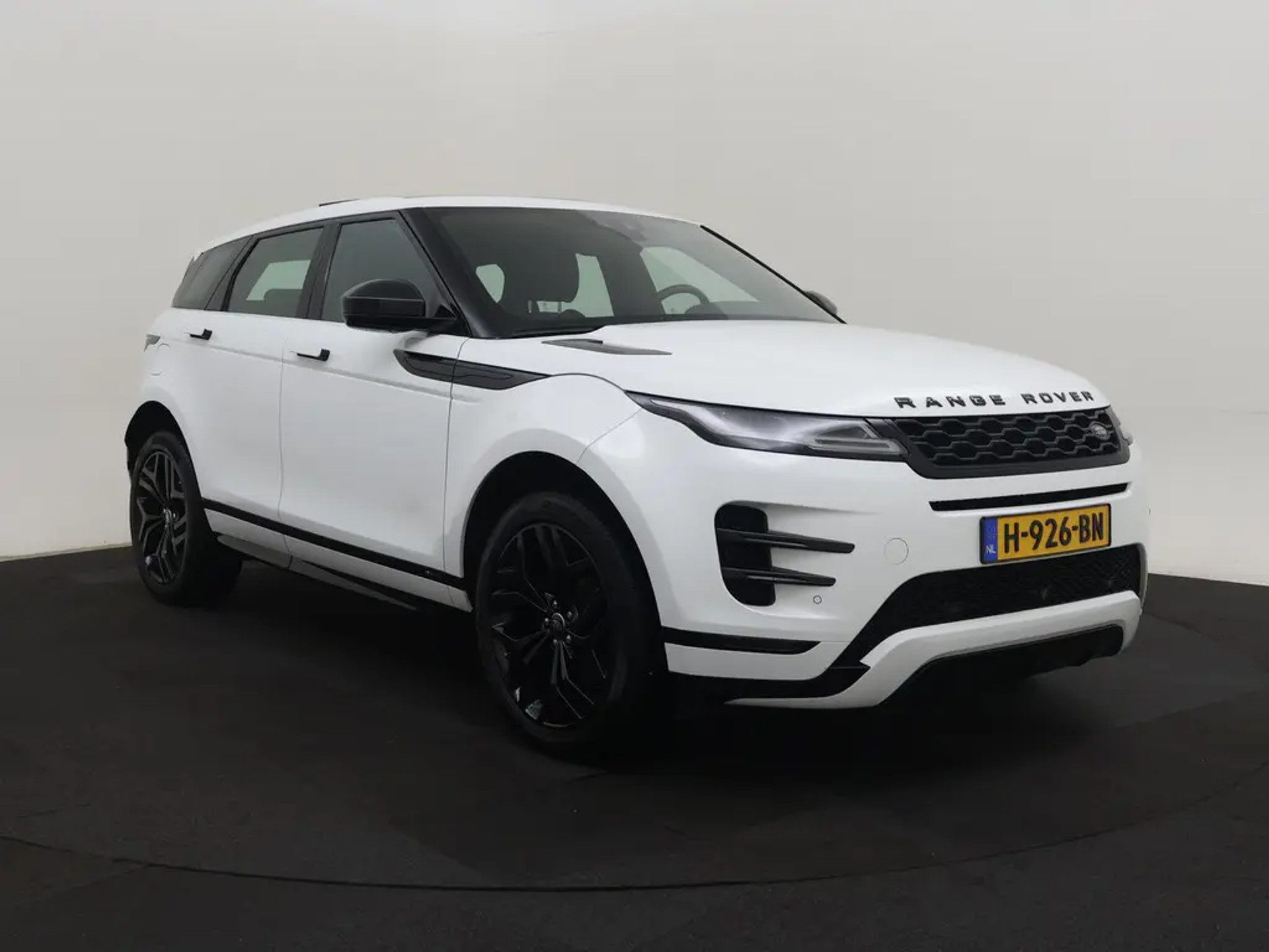 Land Rover Range Rover Evoque 2.0 R-Dynamic - AWD - Petrol - Automatic - 200 hp - 92.279 km