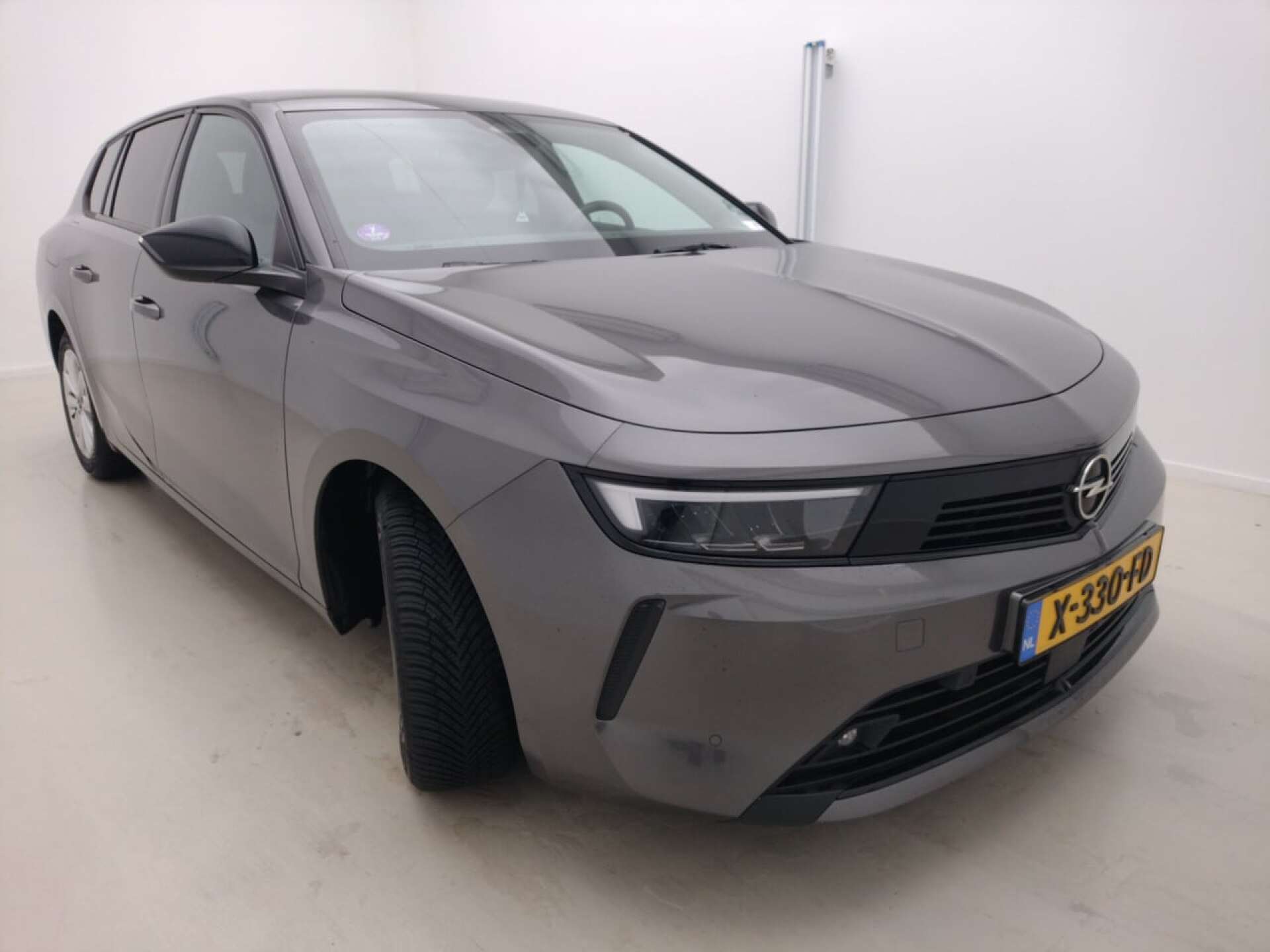 Opel Astra Sports Tourer 1.2 Business - Petrol - Automatic - 131 hp - 99.507 km