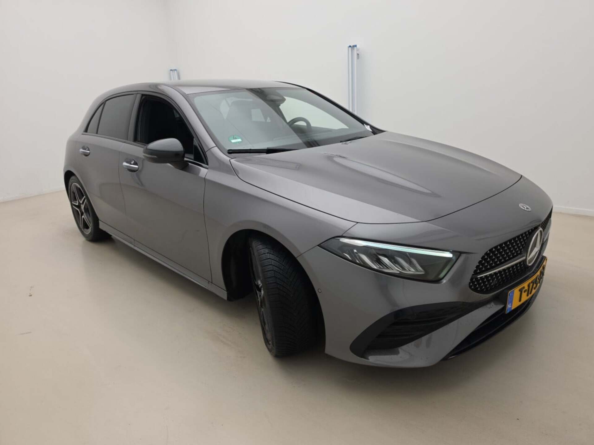 Mercedes-Benz A 180 AMG Line - Petrol - Automatic - 136 hp - 102.194 km