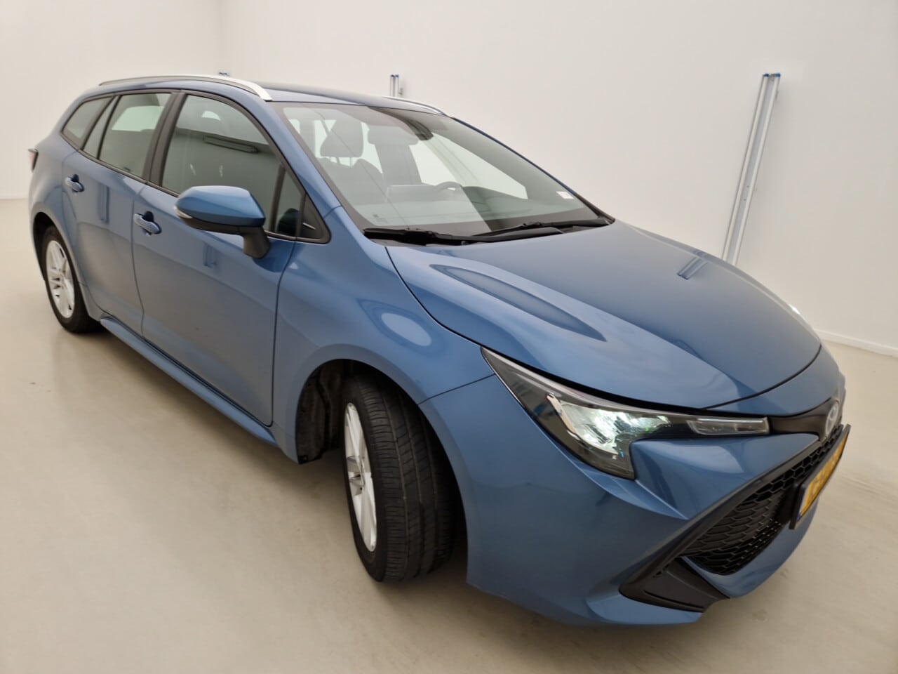Toyota Corolla Touring Sports 1.8 Business - Hybrid - Automatic - 98 hp - 103.425 km