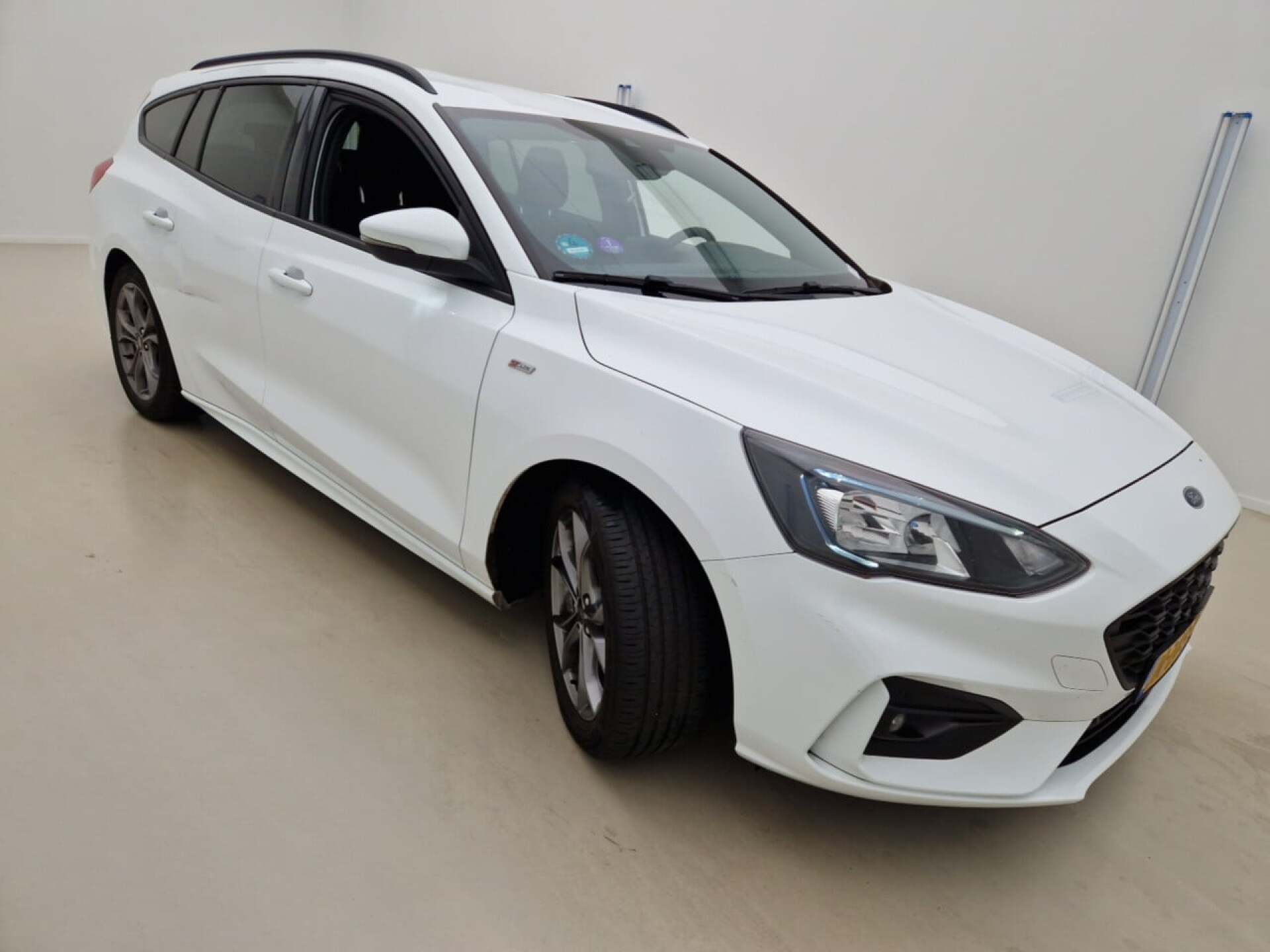 Ford Focus 1.0 EcoBoost ST Line - Petrol - Manual - 125 hp - 138.187 km