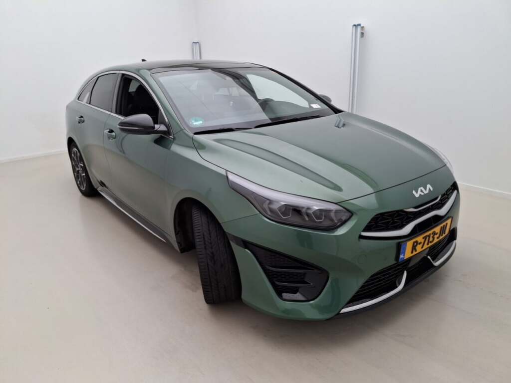 Kia ProCeed 1.5 T-GDI GT - Petrol - Manual - 159 hp - 133.527 km