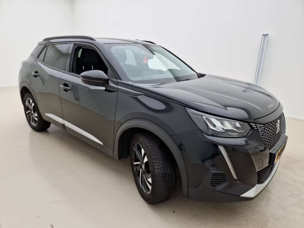 Peugeot 2008 1.2i Allure - Petrol - Manual - 101 hp - 145.783 km