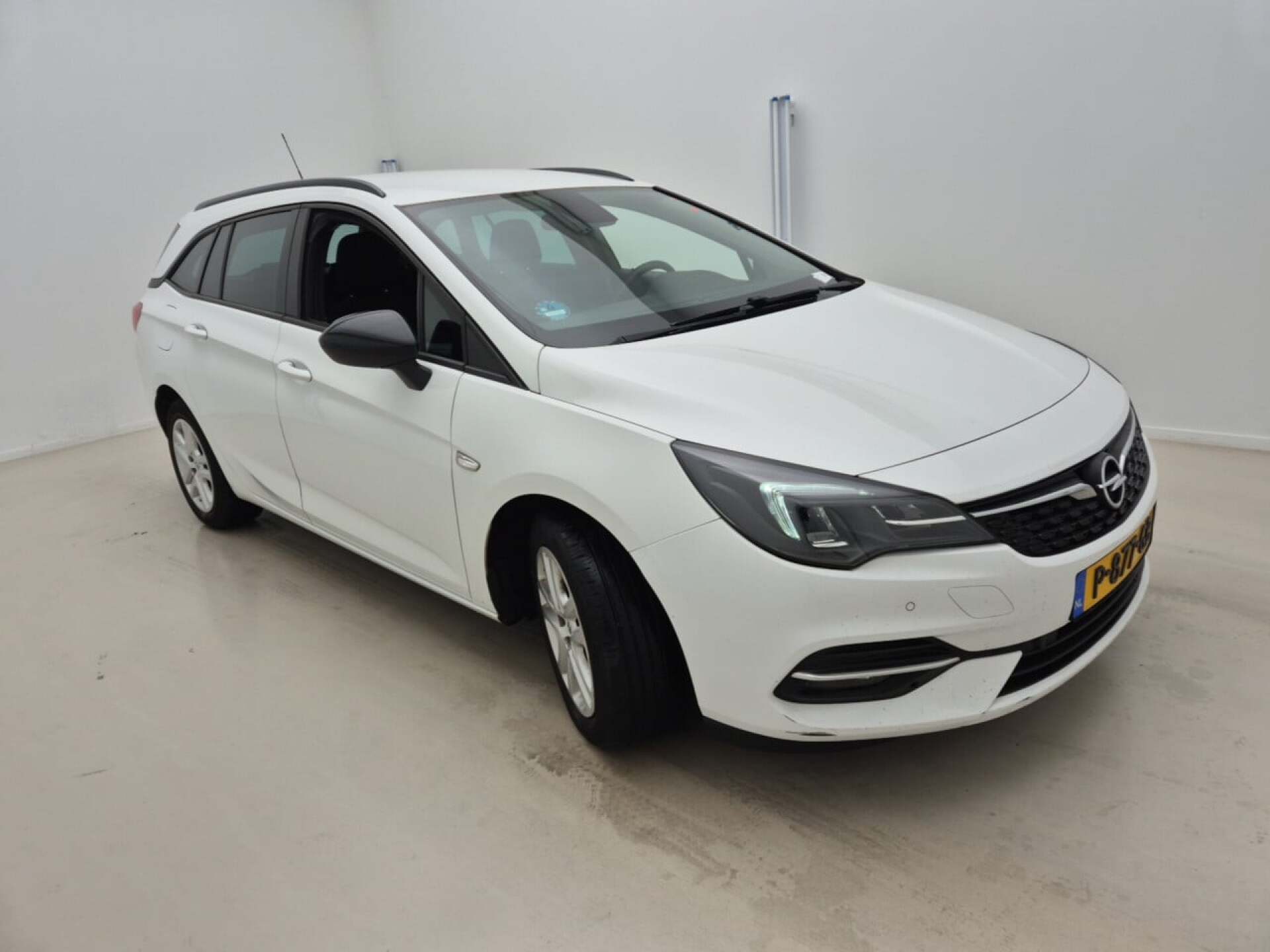 Opel Astra Sports Tourer 1.2 Business Elegance - Petrol - Manual - 110 hp - 128.151 km