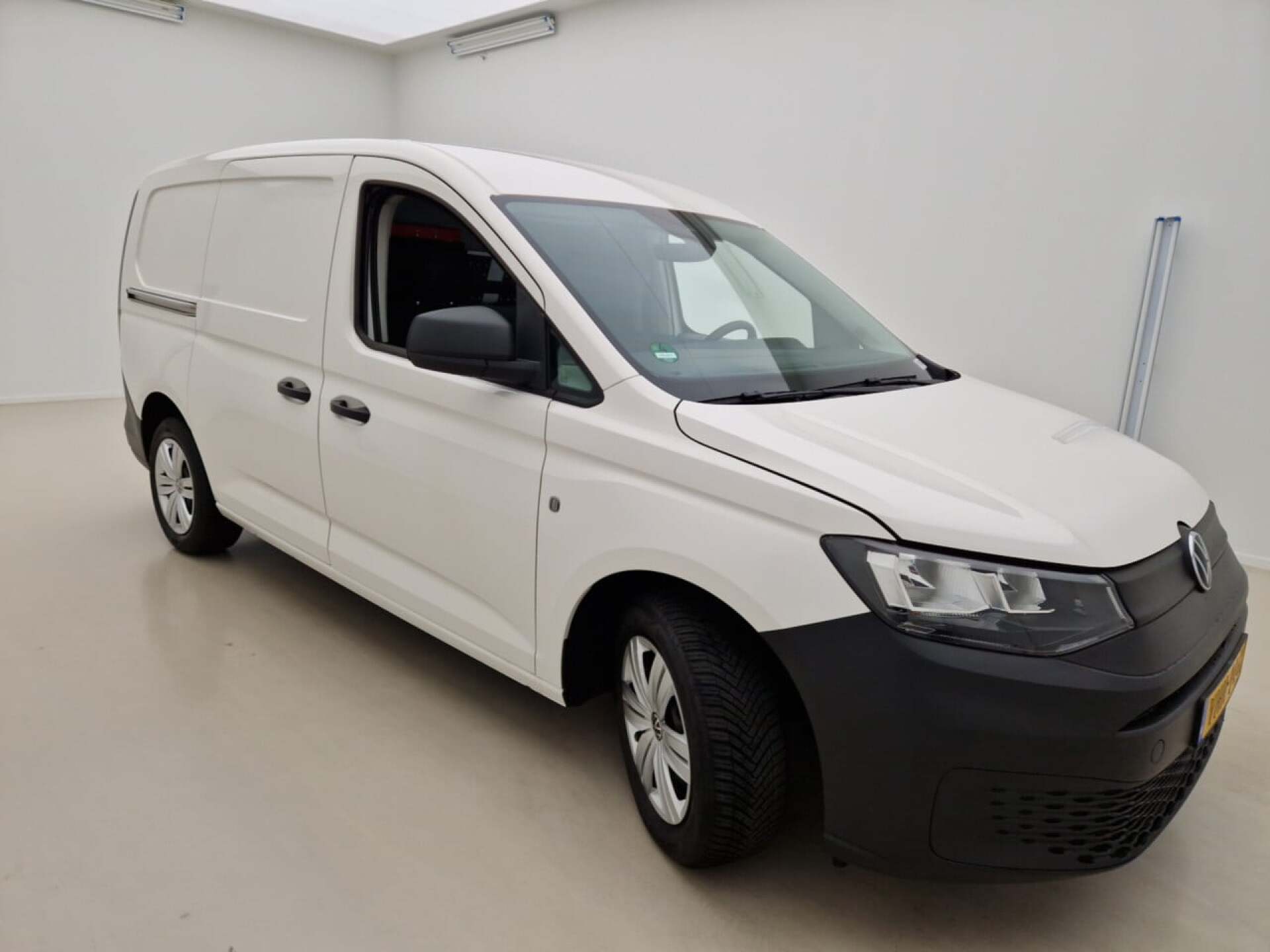 Volkswagen Caddy Maxi 2.0 TDI - Diesel - Manual - 102 hp - 164.099 km