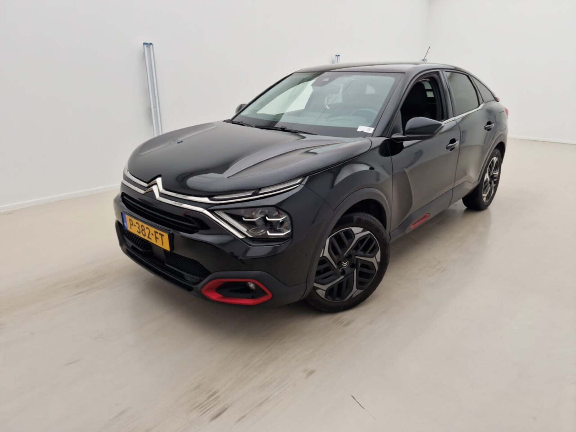 Citroën C4 1.2 Shine - Petrol - Manual - 131 hp - 135.119 km