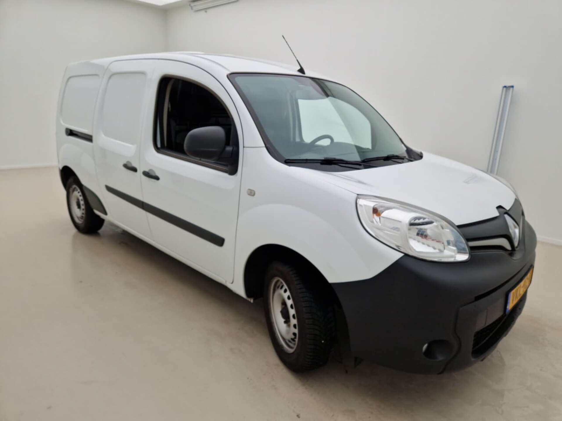 Renault Kangoo Express Maxi 1.5 DCI - Diesel - Manual - 95 hp - 151.120 km