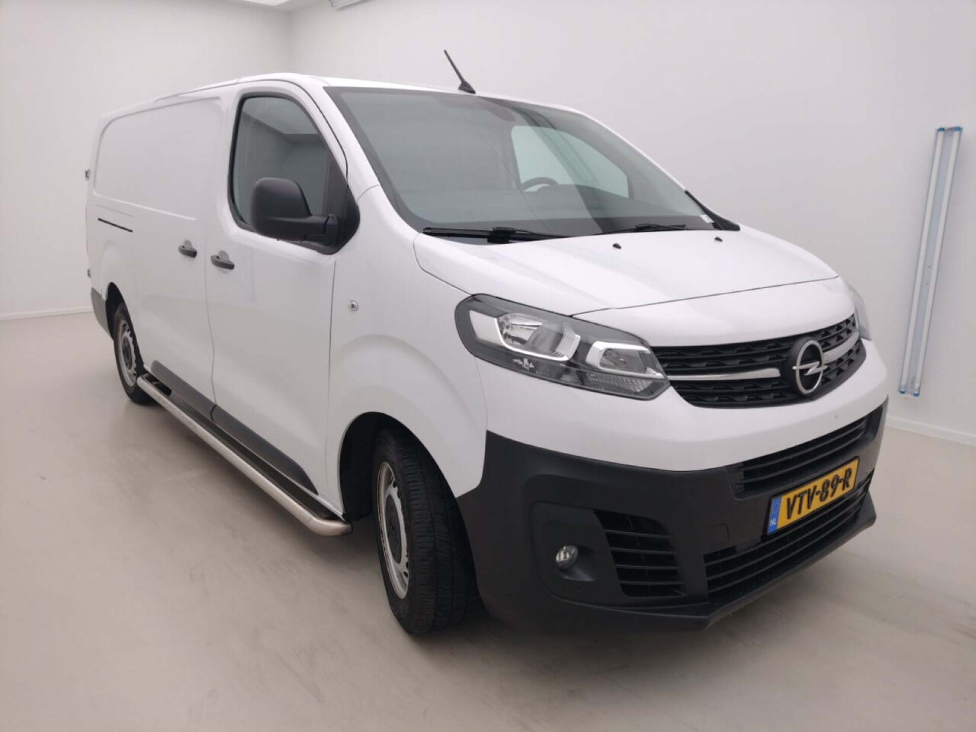 Opel Vivaro L3H1 1.5 CDTI - Diesel - Manual - 102 hp - 173.414 km
