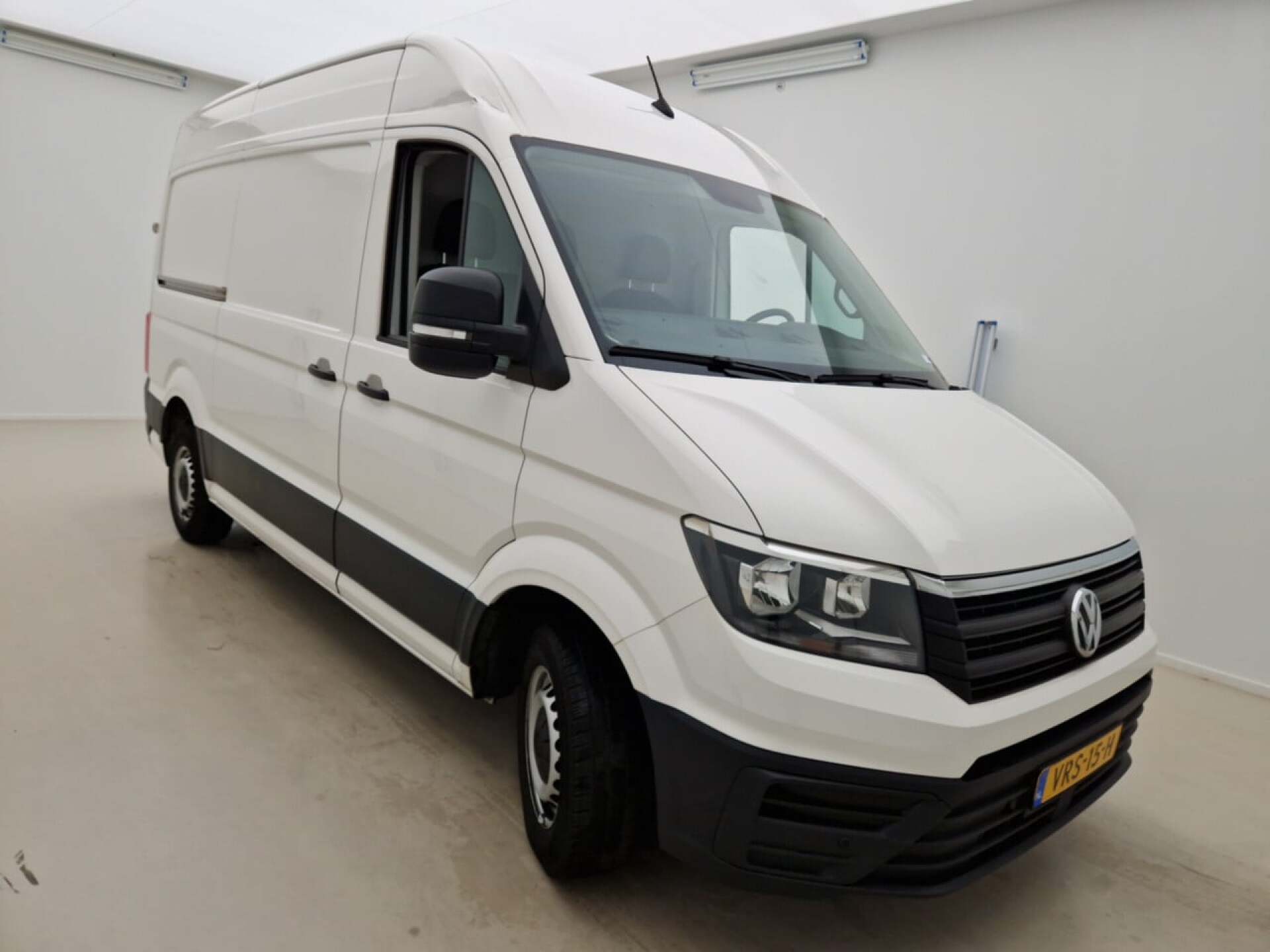 Volkswagen Crafter L3H2 2.0 TDI - Diesel - Manual - 140 hp - 154.764 km