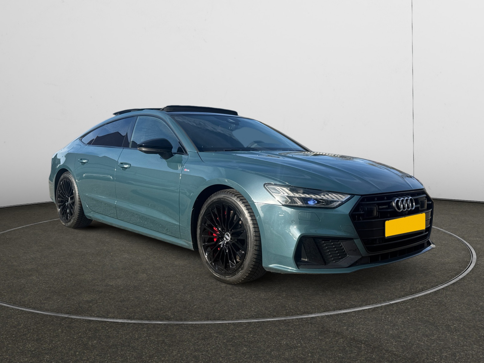 Audi A7 Sportback 55 TFSIe Competition - Quattro - Hybrid - Automatic - 266 hp - 112.361 km