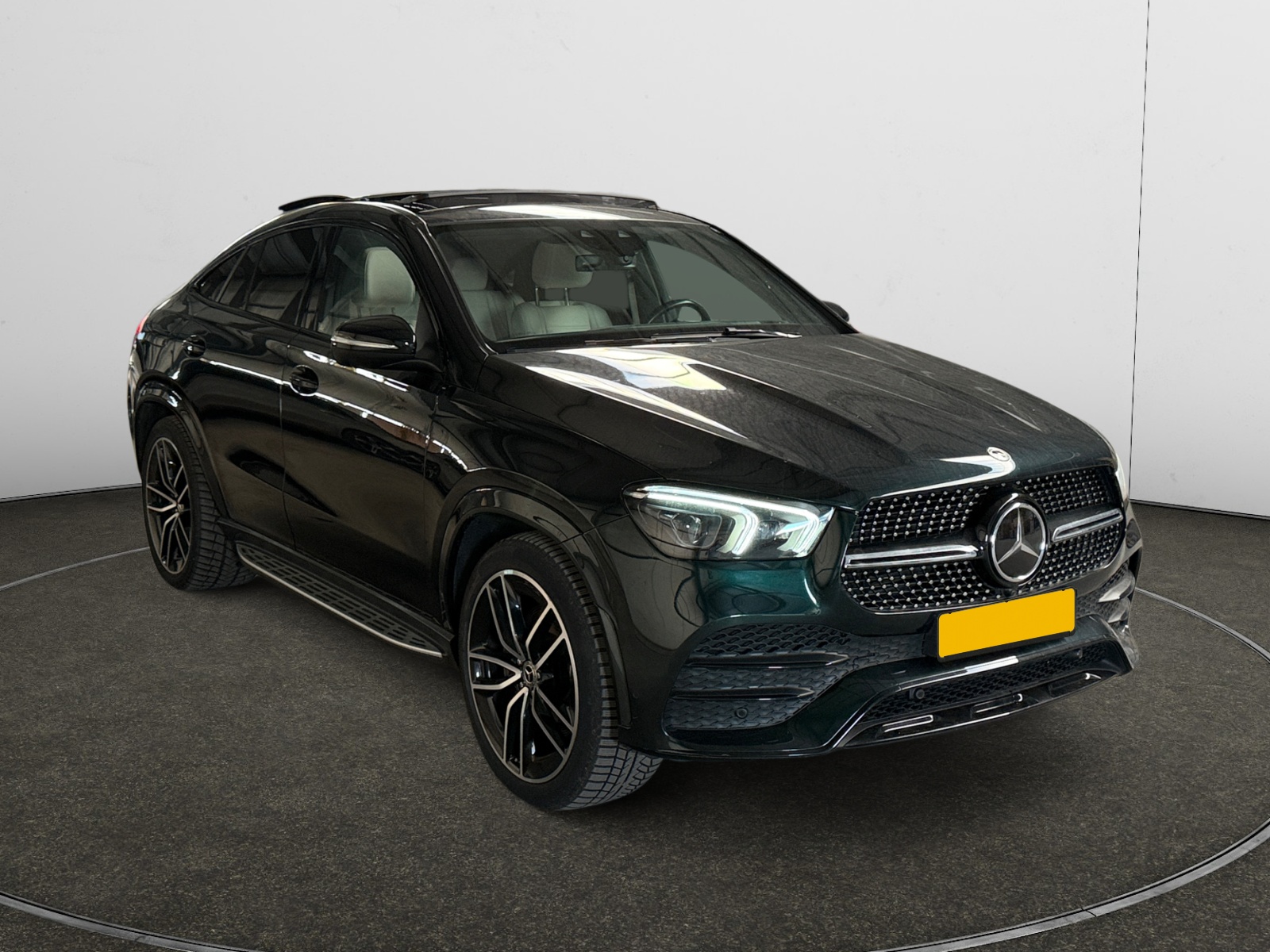 Mercedes-Benz GLE 350e Premium Plus - 4-Matic - Hybrid - Automatic - 332 hp - 149.410 km
