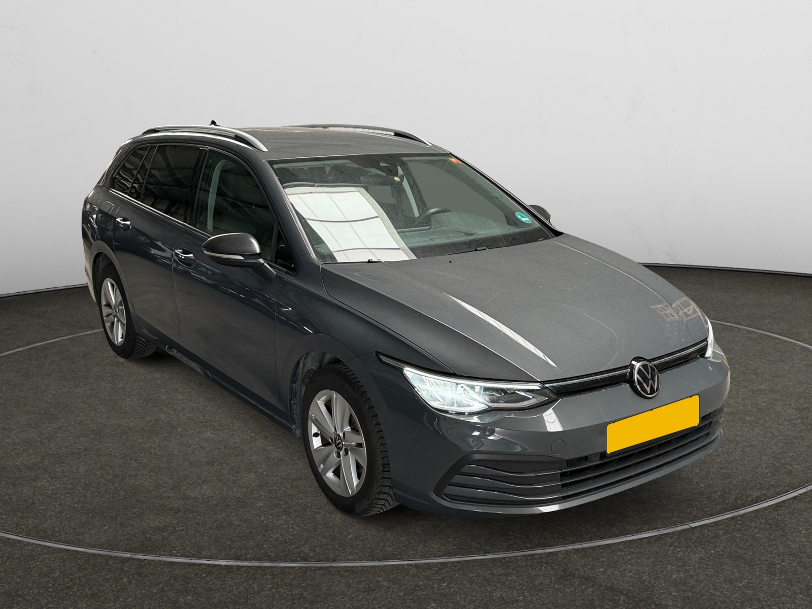 Volkswagen Golf Variant 1.0 TSI Life - Petrol - Automatic - 110 hp - 167.935 km