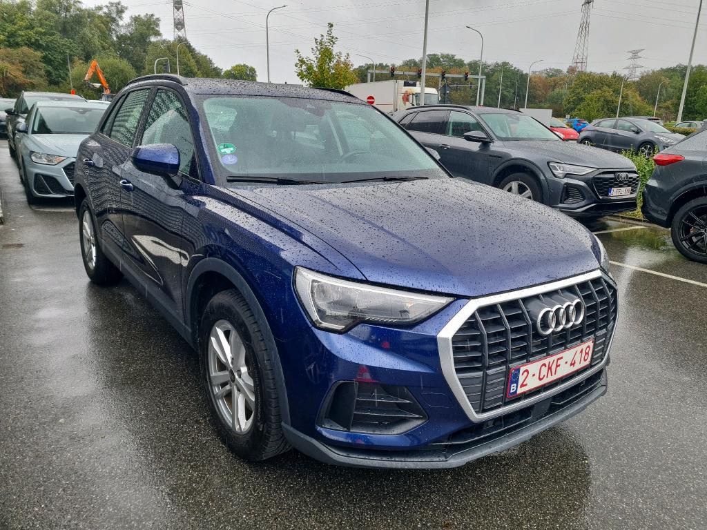 Audi Q3 45 TFSIe Attraction - Hybrid - Automatic - 150 hp - 142.315 km