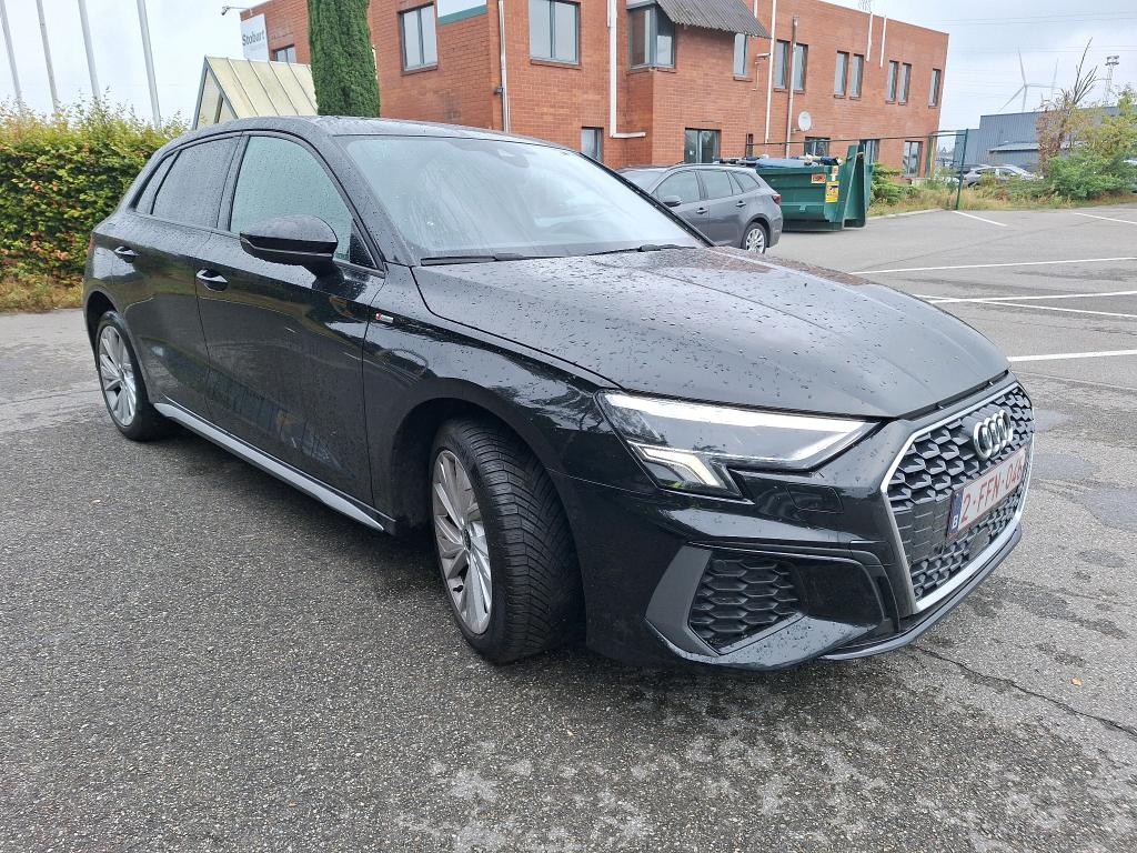Audi A3 Sportback 40 TFSIe S Line - Hybrid - Automatic - 150 hp - 66.754 km